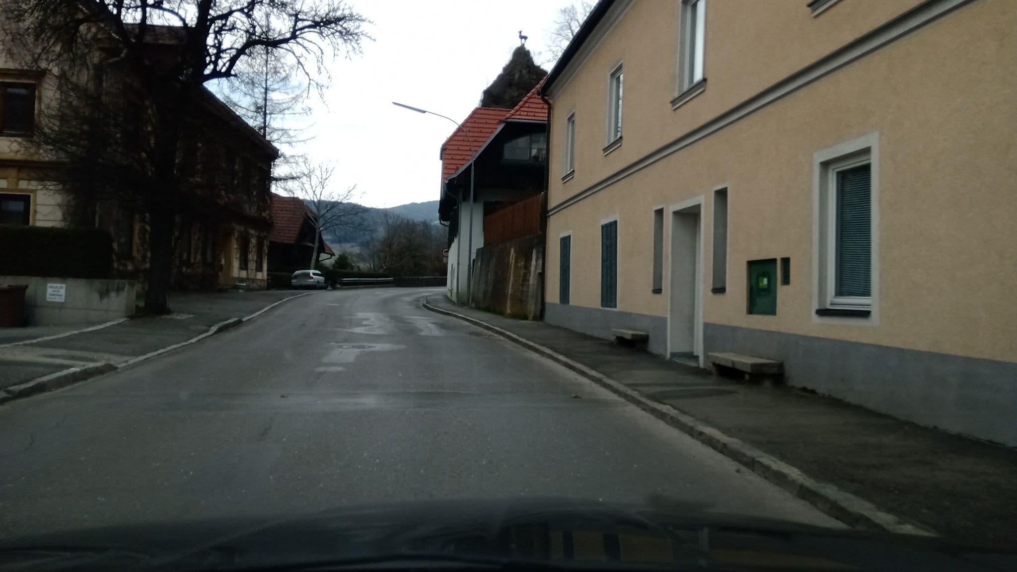 Street view near Bachgasslhof, Göss — © christianertler (CC BY-SA · Mapillary)