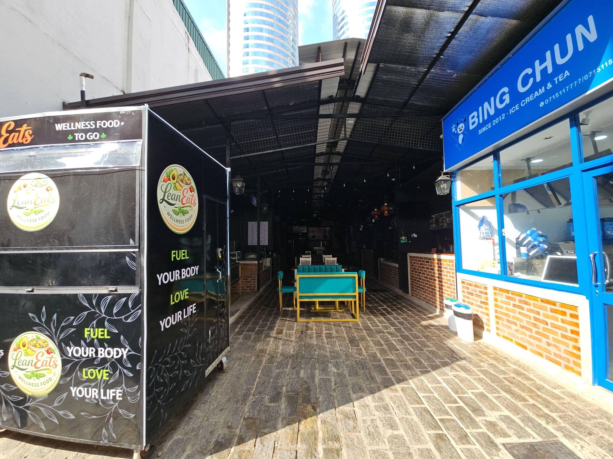 Street view near Cityrest - Fort, Colombo — © jlvmateo (CC BY-SA · Mapillary)