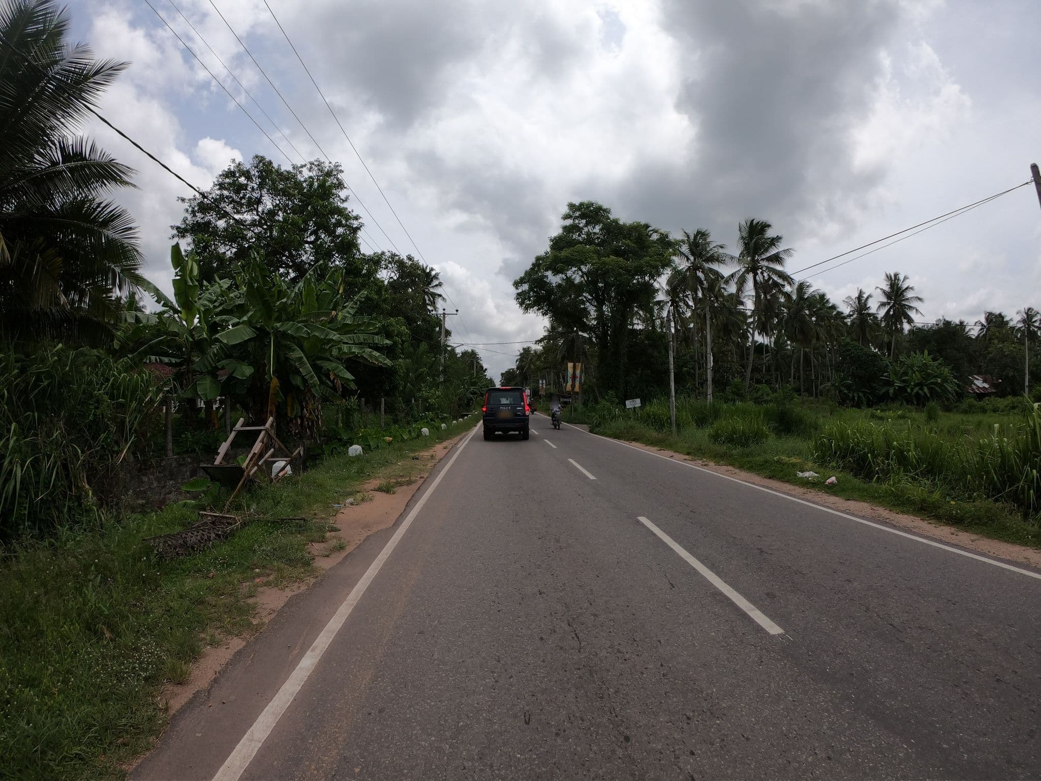 Street view near Ayowa Hotel And Restaurant, Minuwangoda — © paulinus (CC BY-SA · Mapillary)