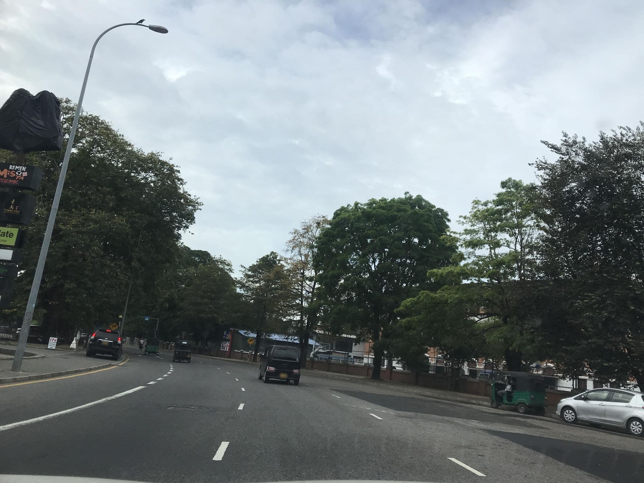 Street view near Dinning room cinnamon lakeside, Colombo — © maheshika (CC BY-SA · Mapillary)