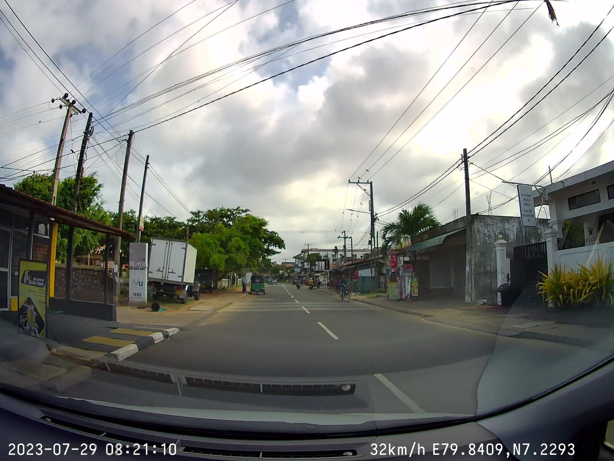 Street view near Milano Residance, Negombo — © sahanbsb (CC BY-SA · Mapillary)