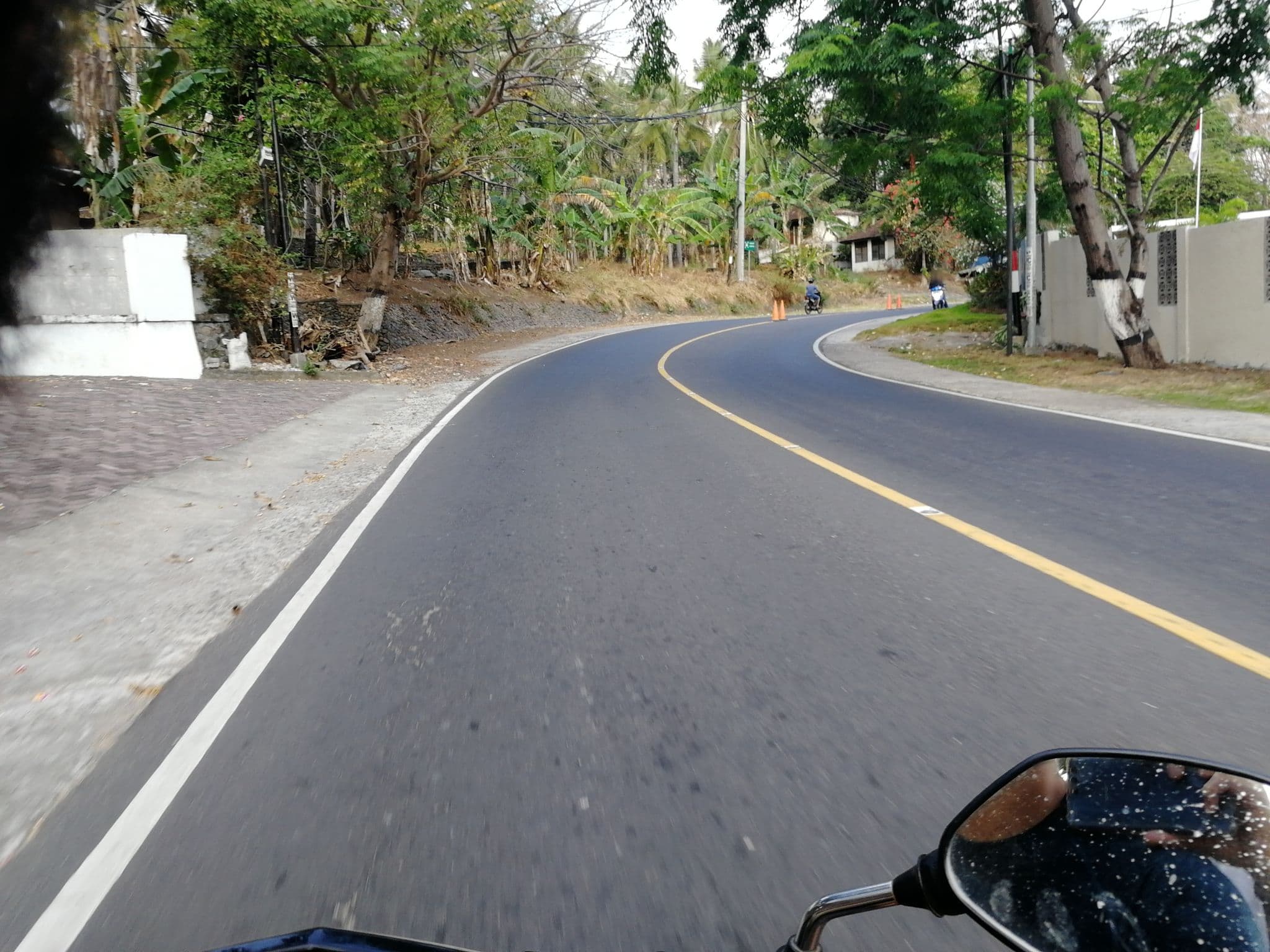 Street view near Panorama Hotel, Senggigi