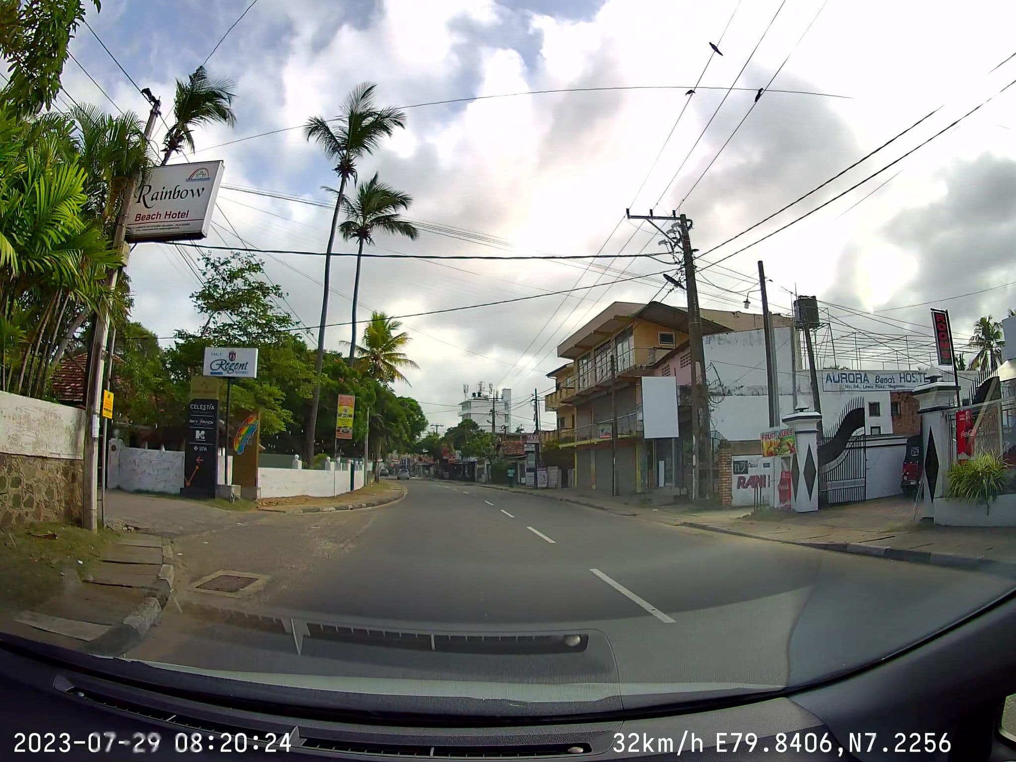 Street view near Reni.inn, Negombo — © sahanbsb (CC BY-SA · Mapillary)