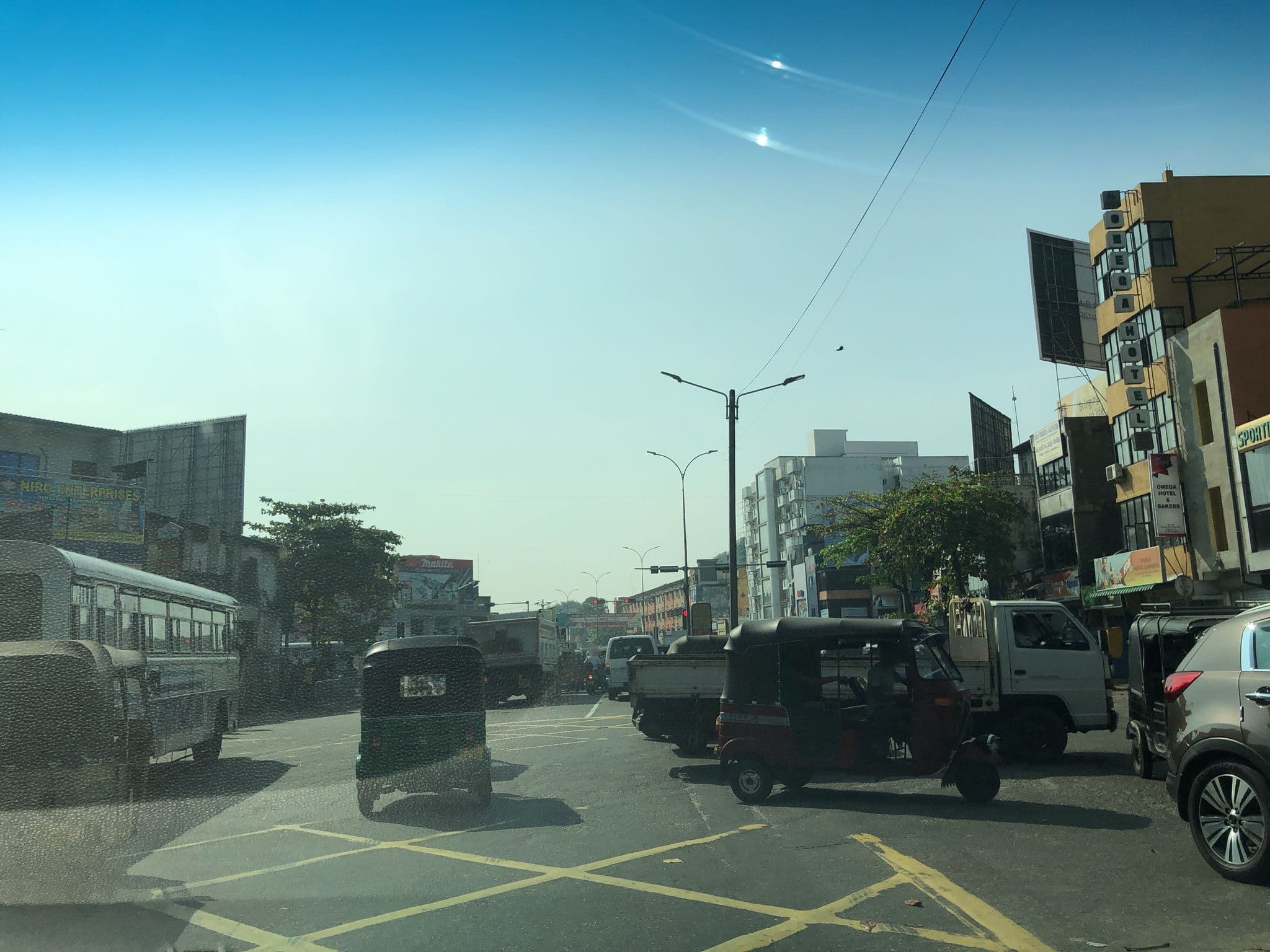 Street view near Colombo guest, Colombo — © sadeepa (CC BY-SA · Mapillary)