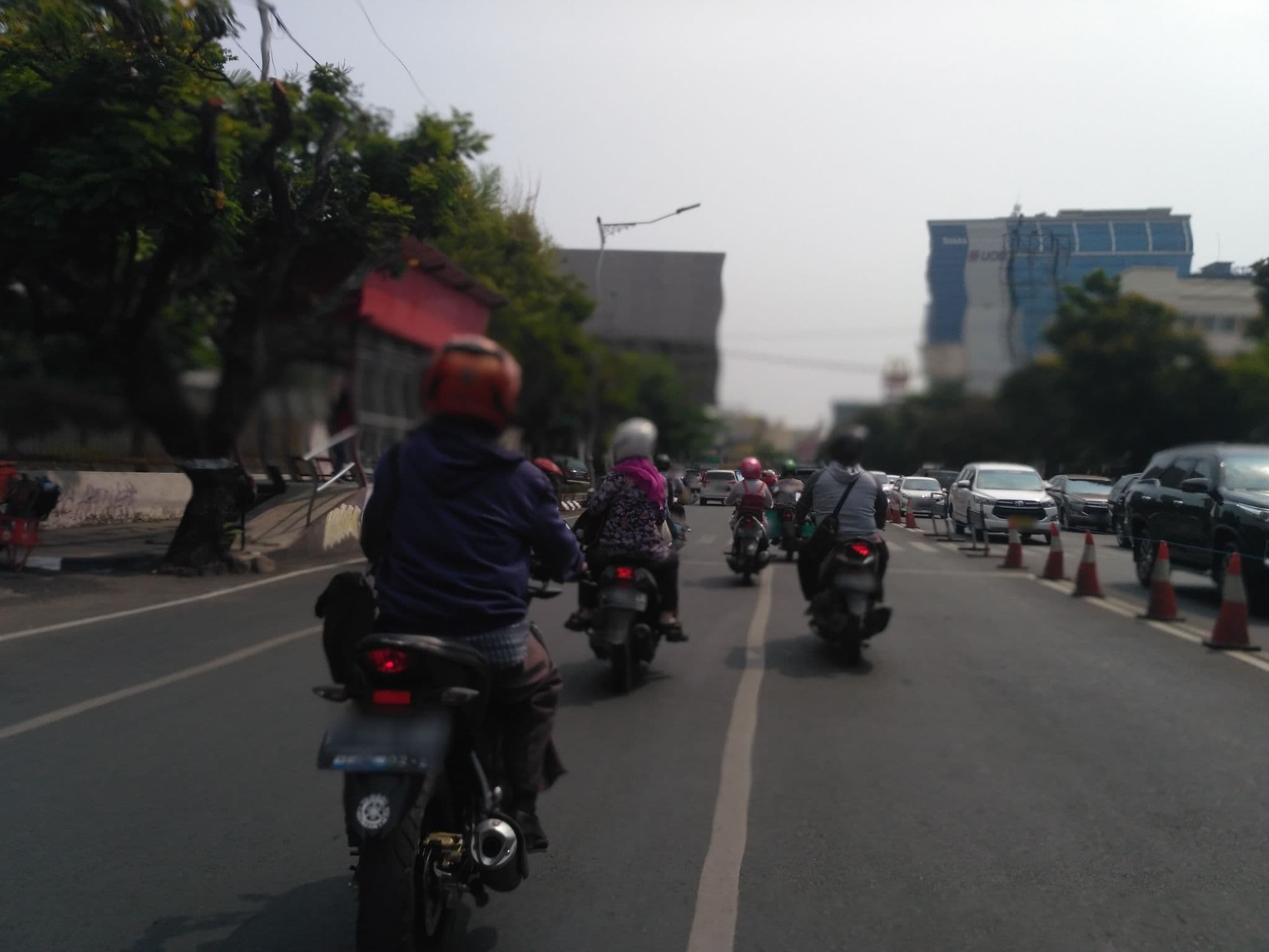Street view near Hotel Pandanaran, Semarang