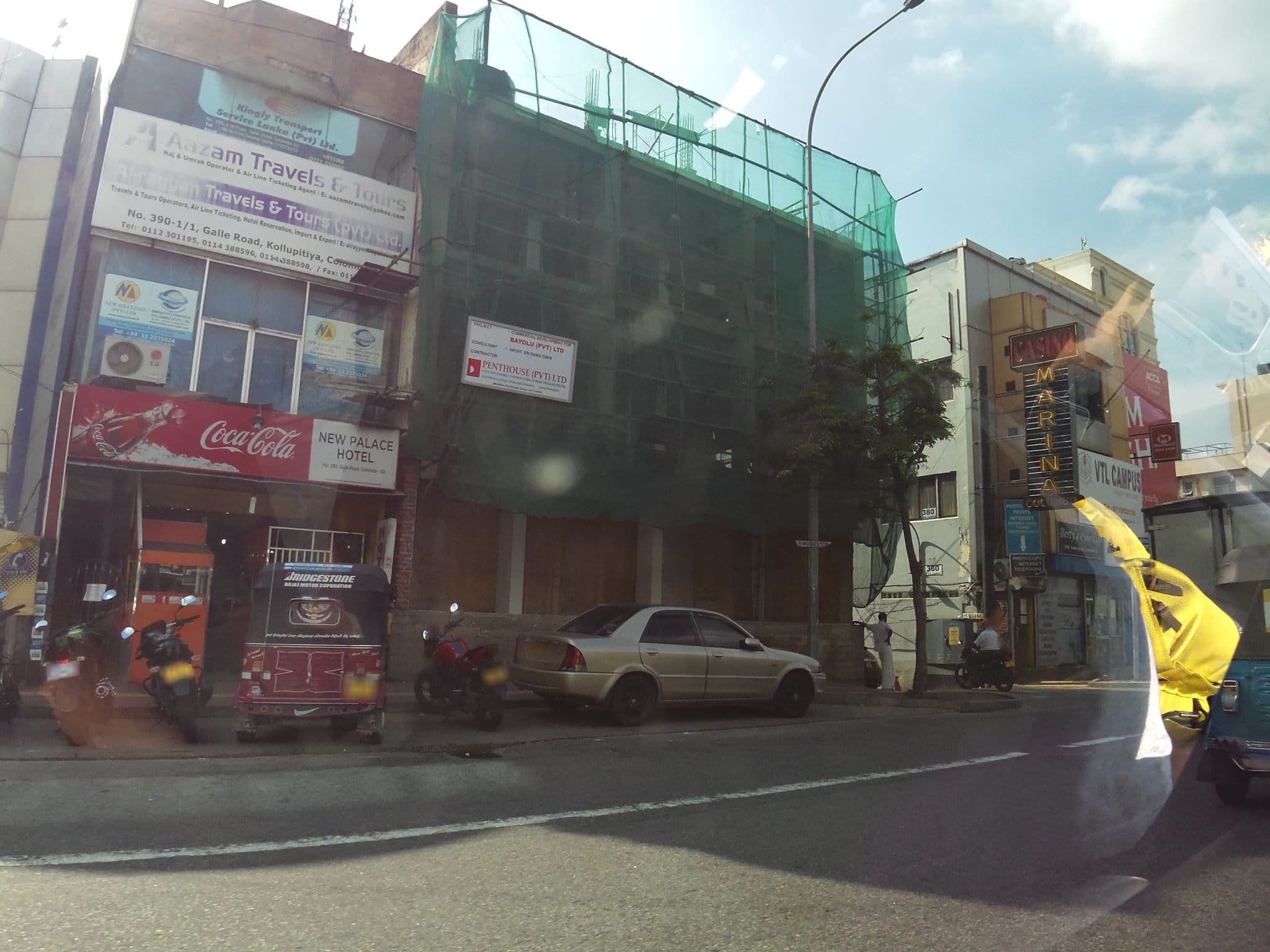 Street view near New Palace Hotel, Colombo — © maning (CC BY-SA · Mapillary)