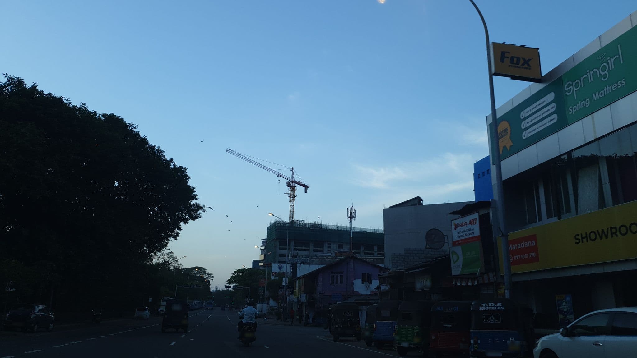 Street view near China Manor Hotel, Colombo — © coreagc (CC BY-SA · Mapillary)