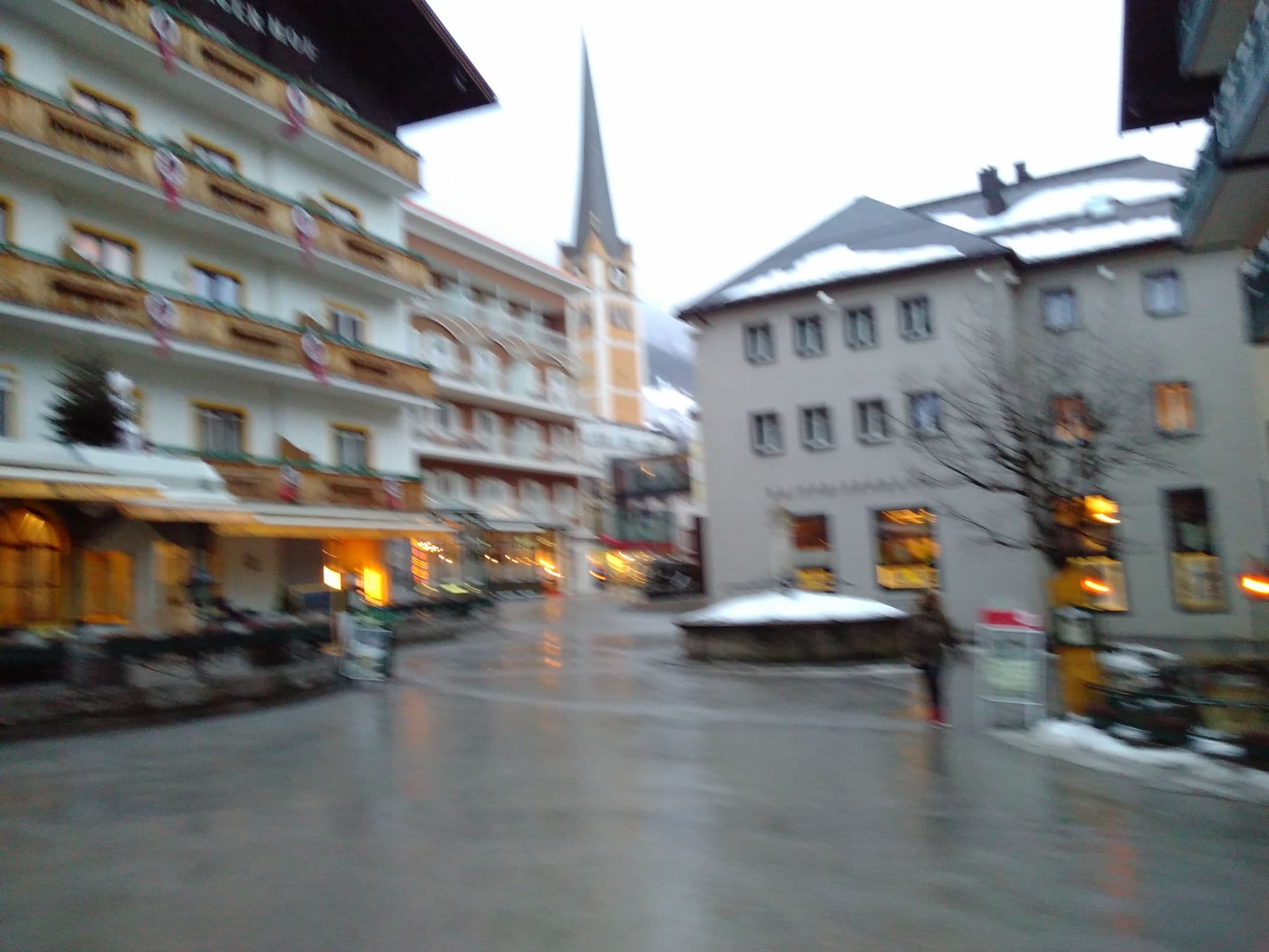 Street view near Hotel Blü, Bad Hofgastein — © zuse (CC BY-SA · Mapillary)