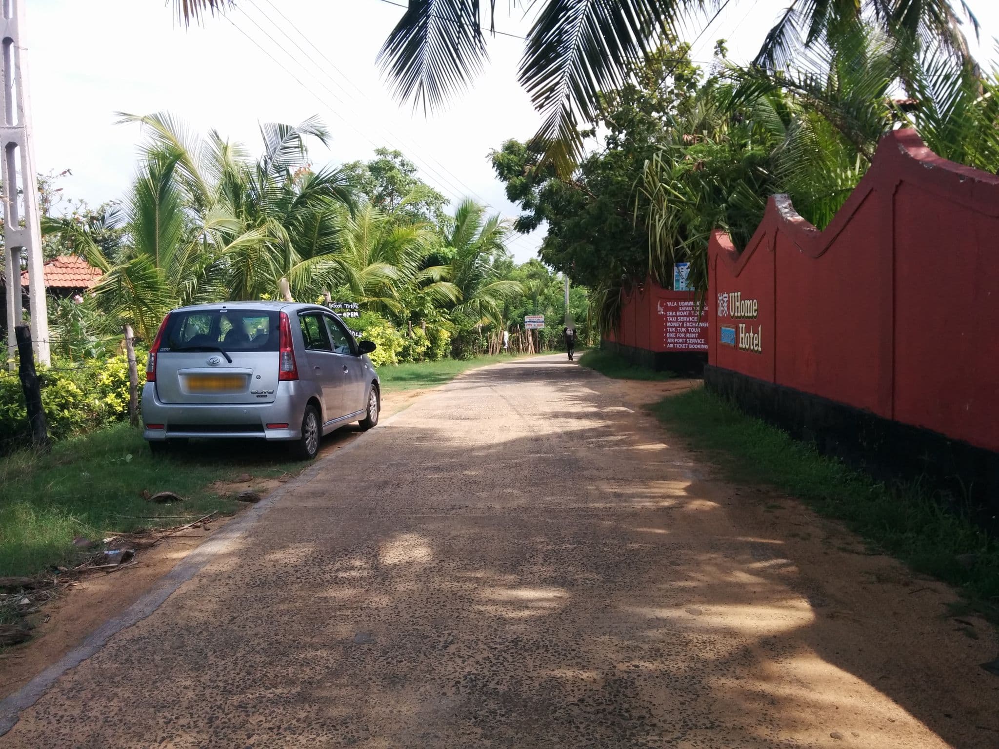 Street view near Oceanview Hotel-Tangalle, Tangalle — © chivos (CC BY-SA · Mapillary)