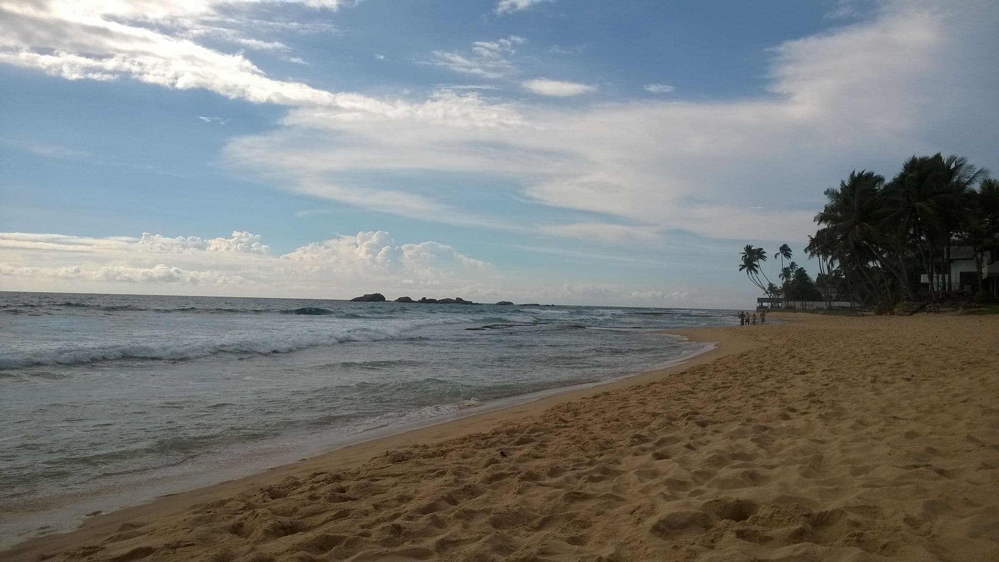 Street view near Blue Ocean Villa, Hikkaduwa — © olenas (CC BY-SA · Mapillary)