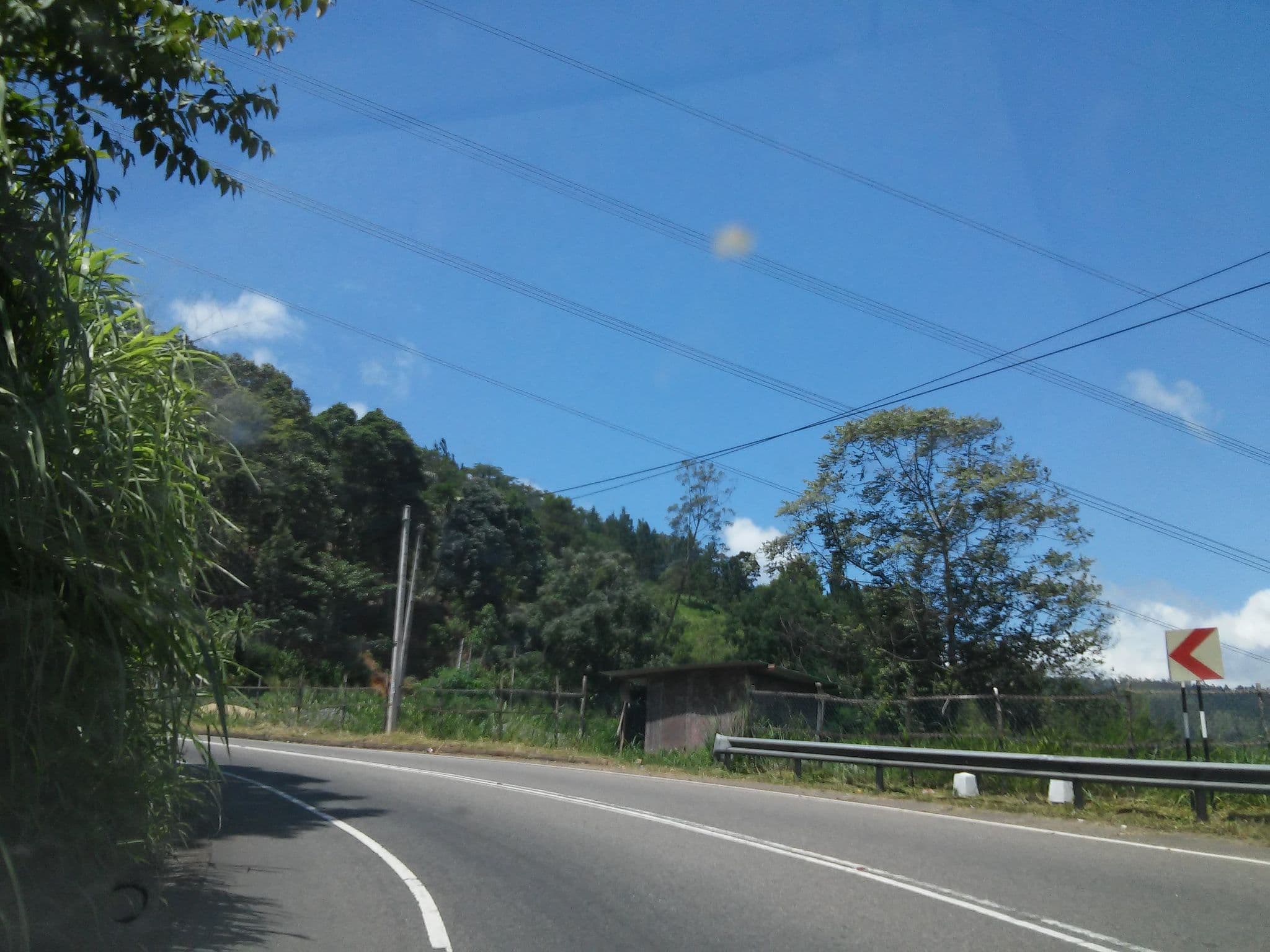 Street view near Riverbank, Gampola — © shravan91 (CC BY-SA · Mapillary)