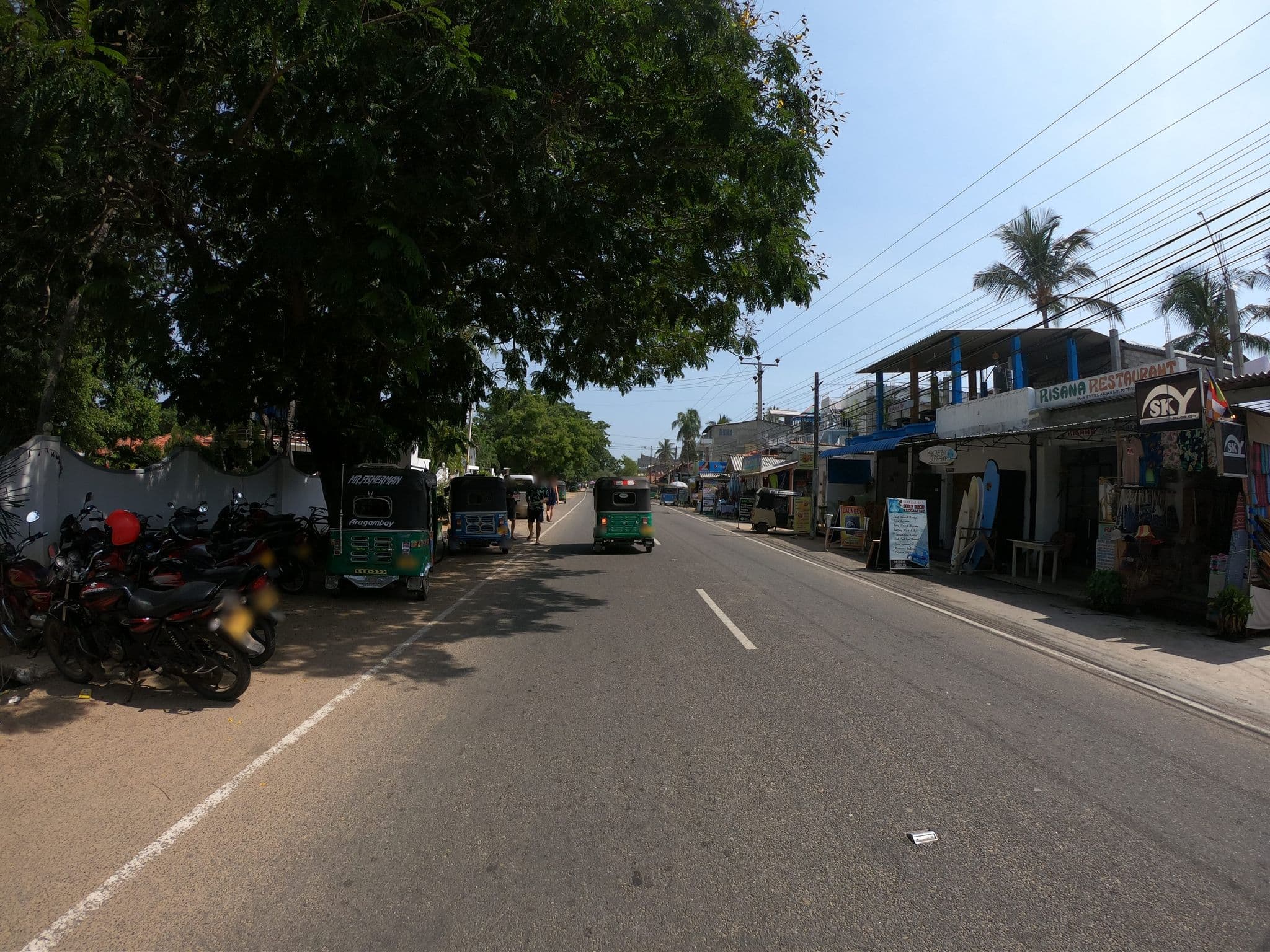 Street view near Sunrise Beach Hotel, Pottuvil — © paulinus (CC BY-SA · Mapillary)