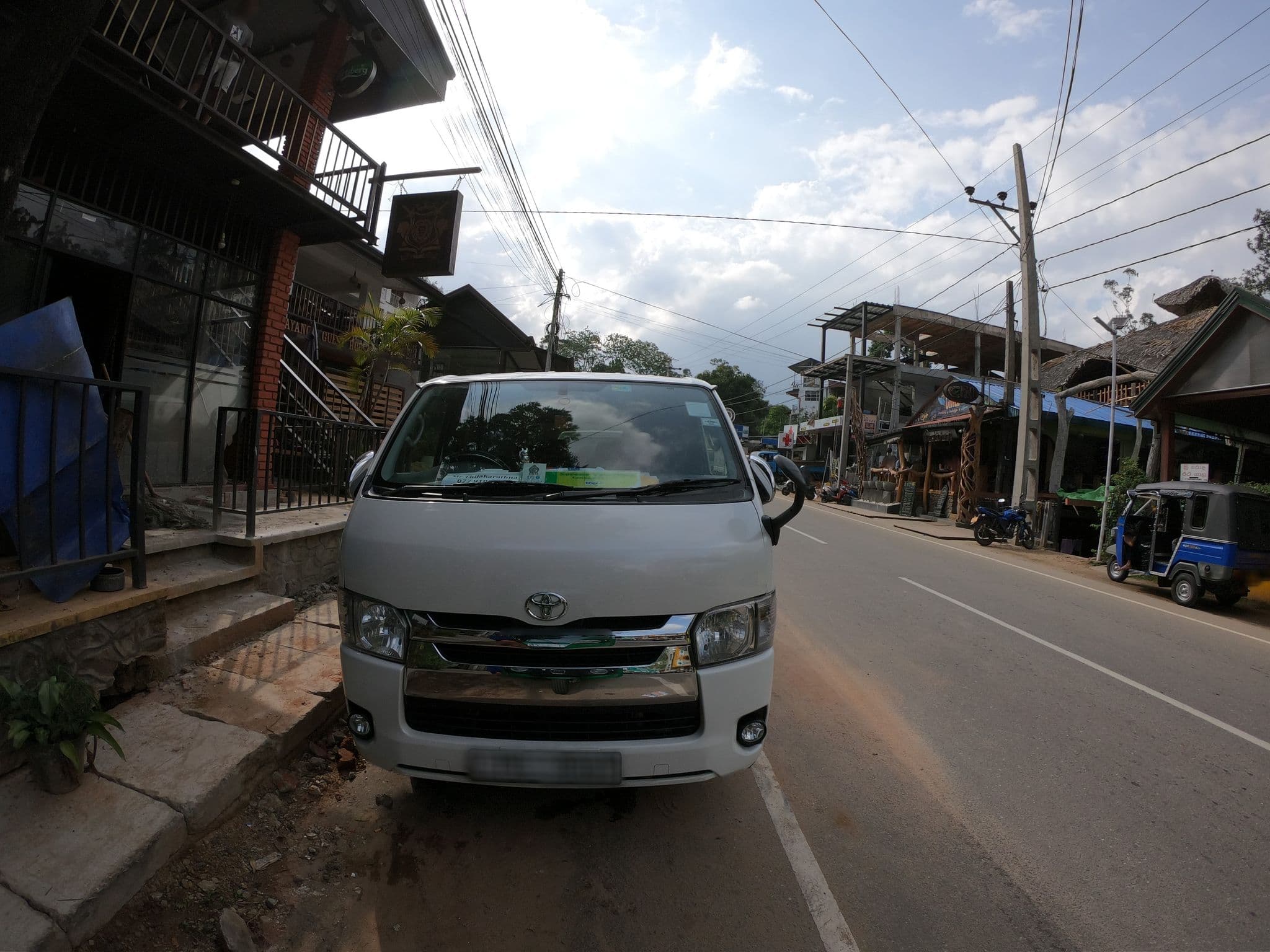 Street view near White House Holiday Inn, Ella Town — © paulinus (CC BY-SA · Mapillary)
