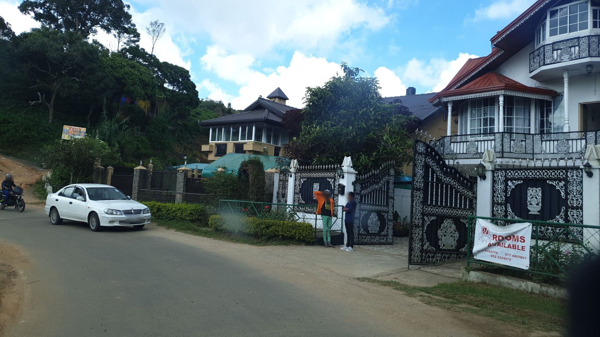 Street view near Silver Star Inn, Nuwara Eliya — © coreagc (CC BY-SA · Mapillary)