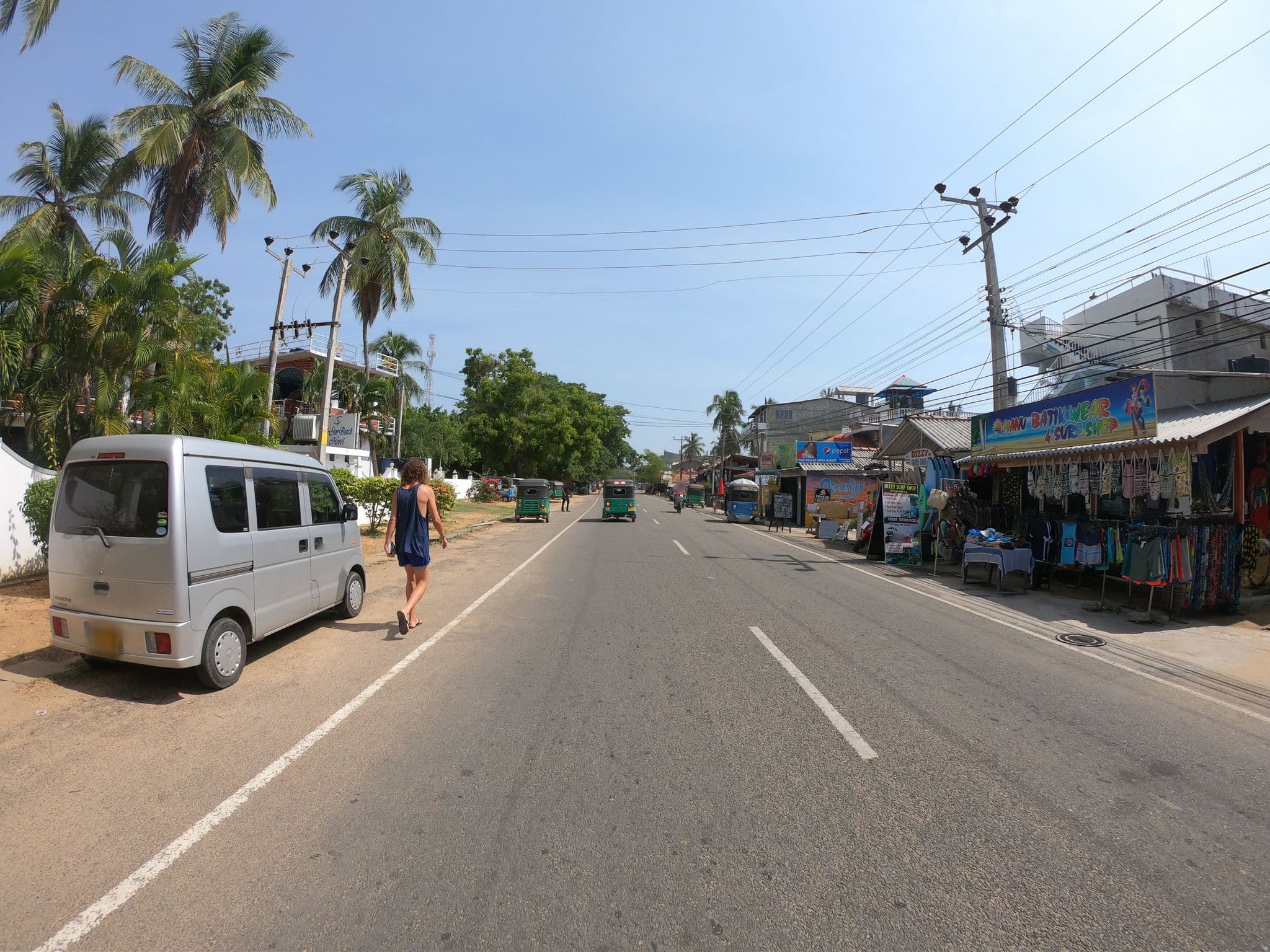 Street view near Tristar hotel, Pottuvil — © paulinus (CC BY-SA · Mapillary)