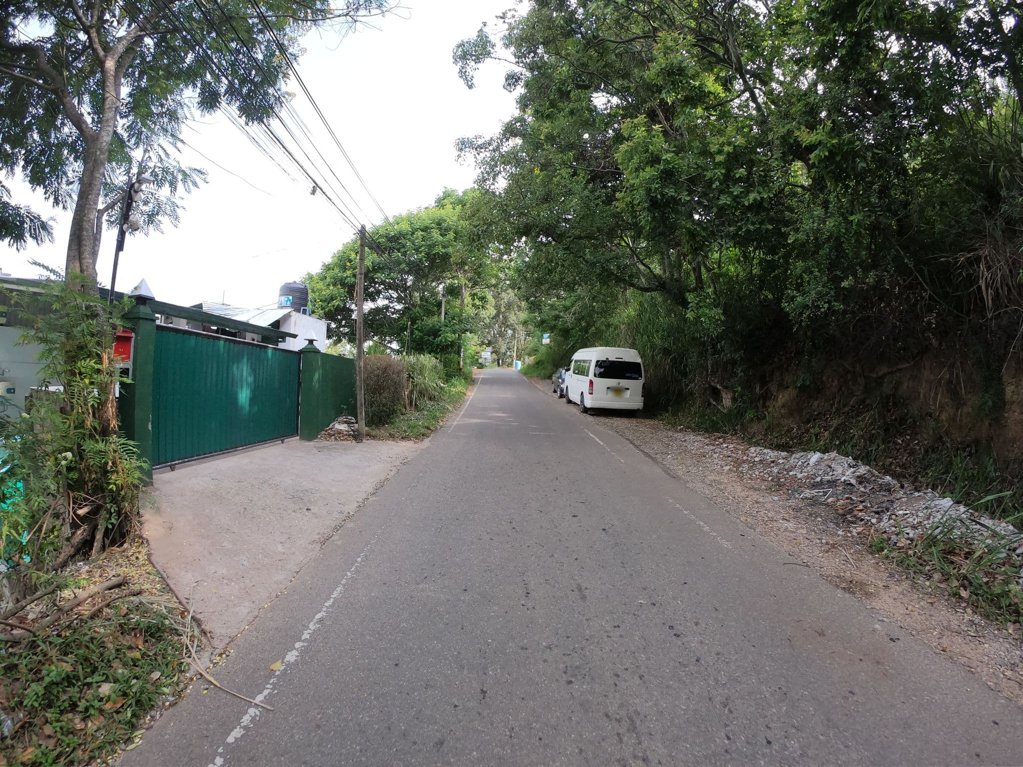 Street view near Ella Gap Hotel, Ella Town — © paulinus (CC BY-SA · Mapillary)
