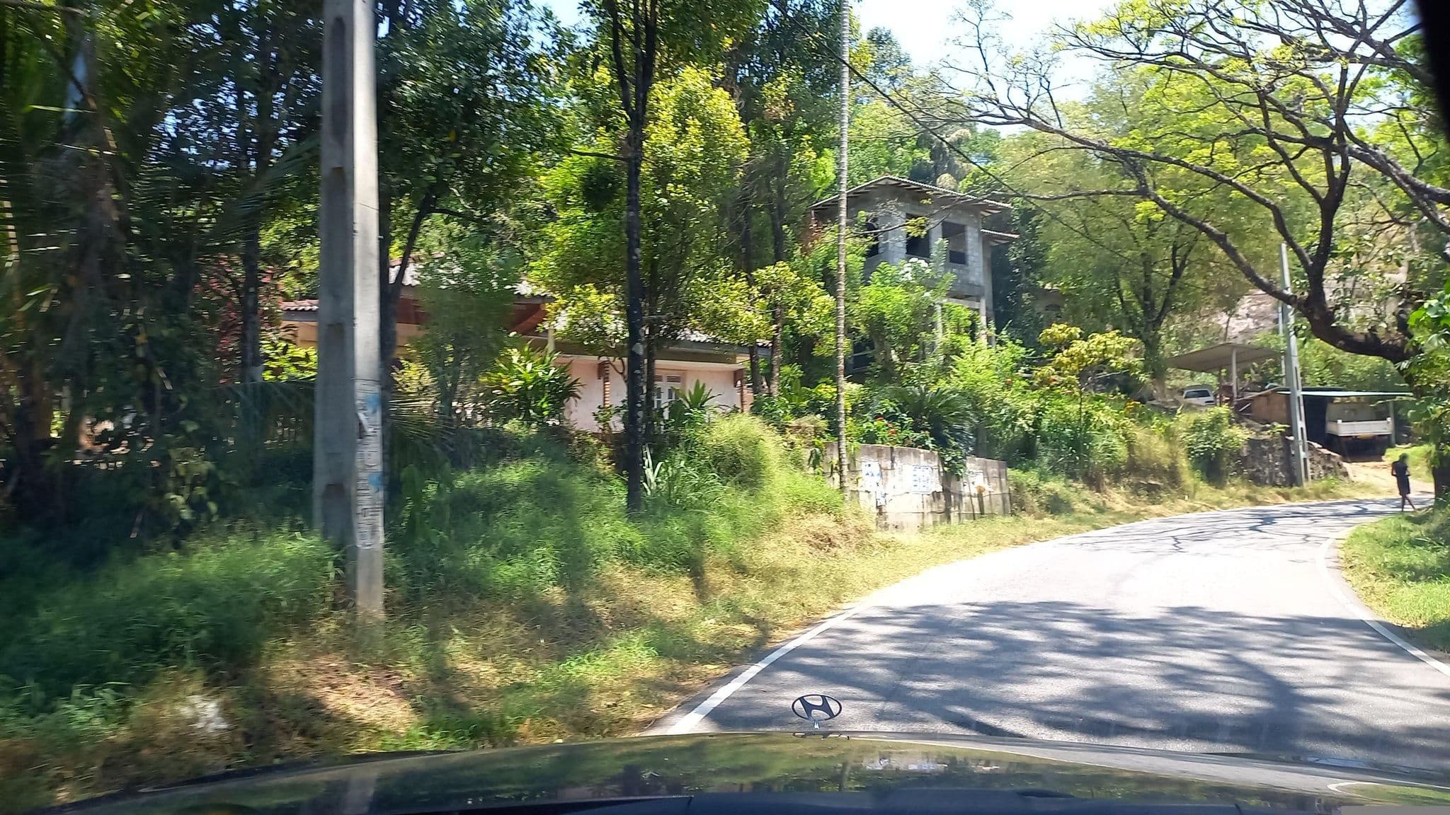 Street view near Nillamba Breeze Hotel, Gampola — © anuradhabr (CC BY-SA · Mapillary)