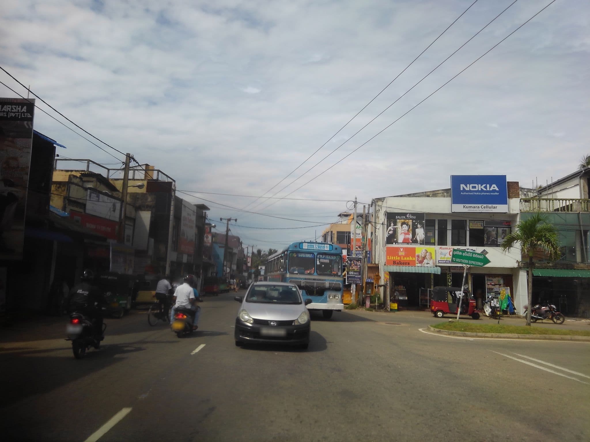 Street view near Heimathafen Hikka, Hikkaduwa — © mapconcierge (CC BY-SA · Mapillary)