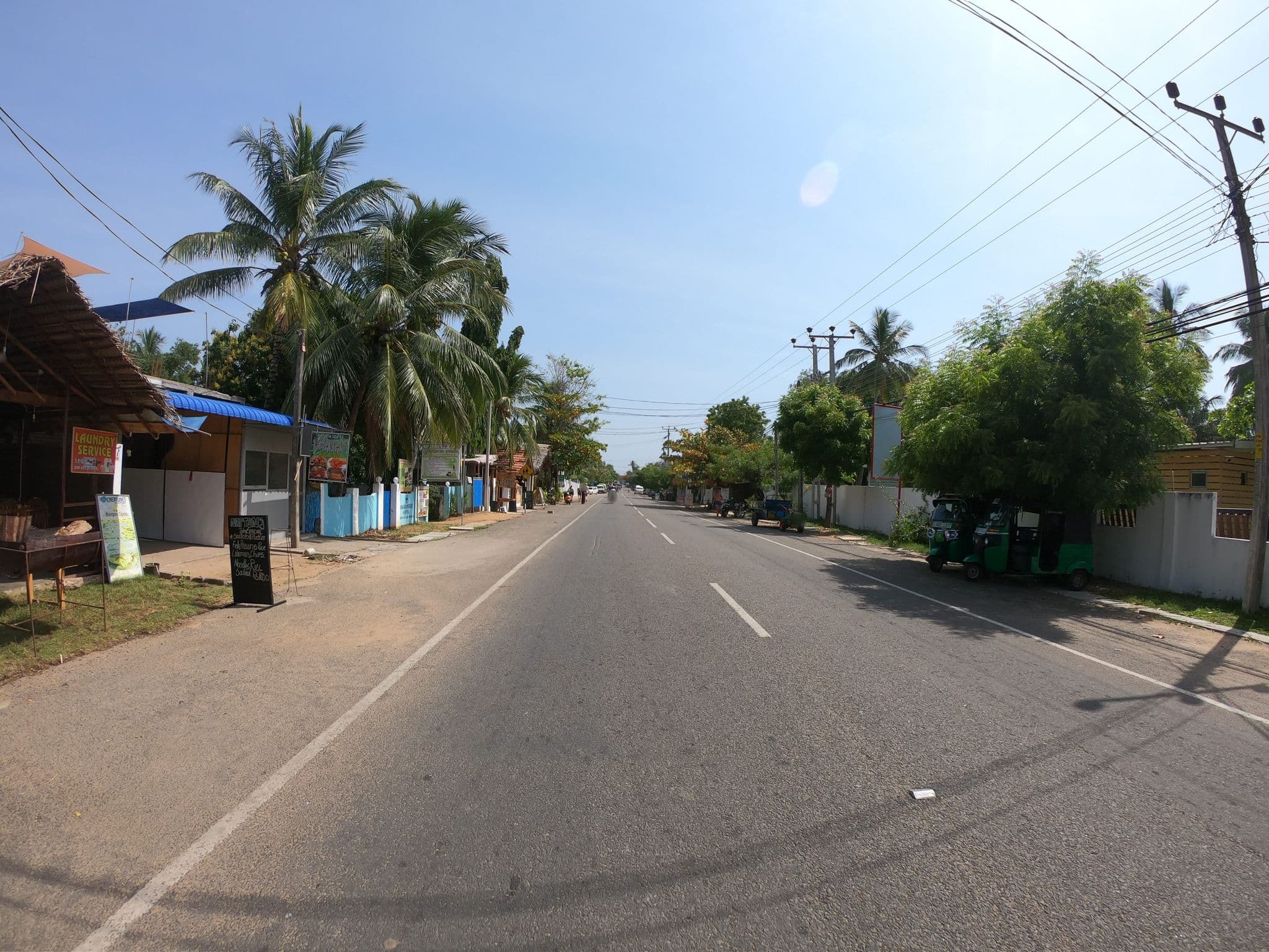 Street view near Singha Lounge Hostel & Restaurant, Pottuvil — © paulinus (CC BY-SA · Mapillary)