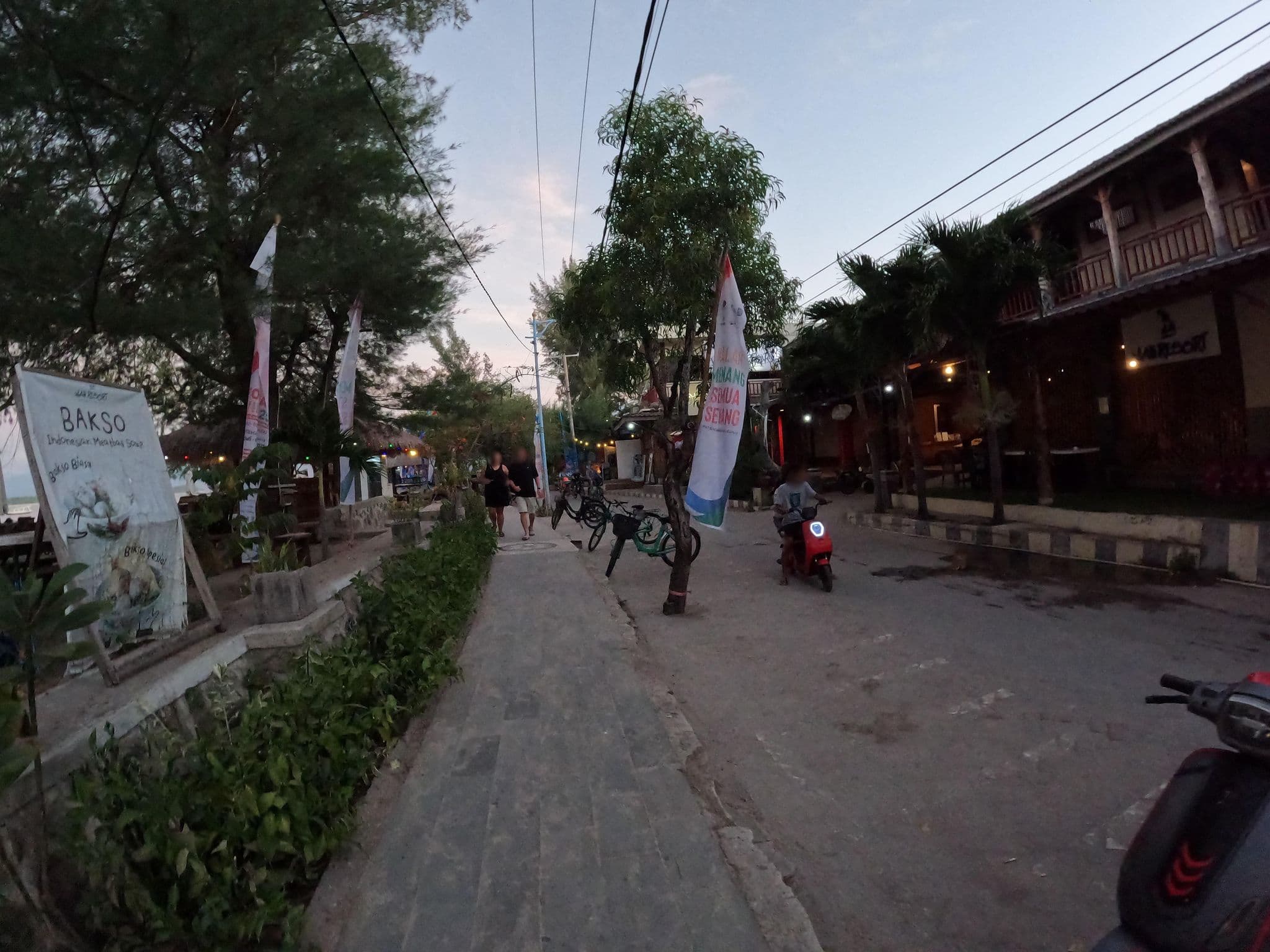 Street view near Wah Resort Gili Trawangan, Gili Trawangan