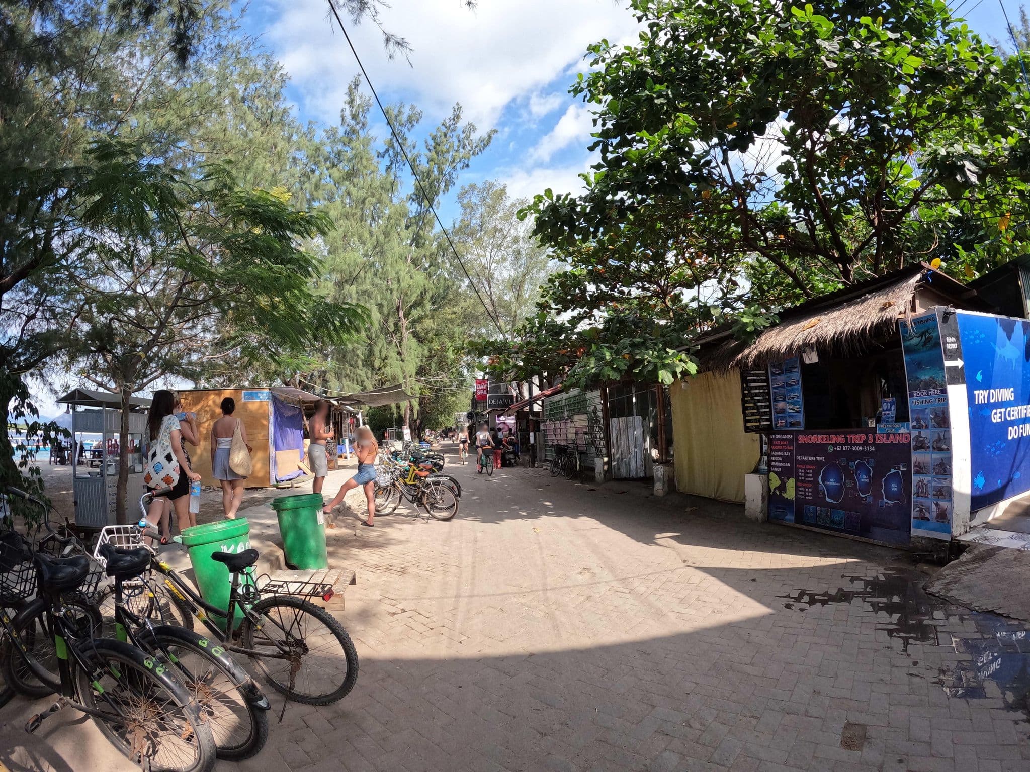 Street view near Dream Village Resort and Spa, Gili Trawangan