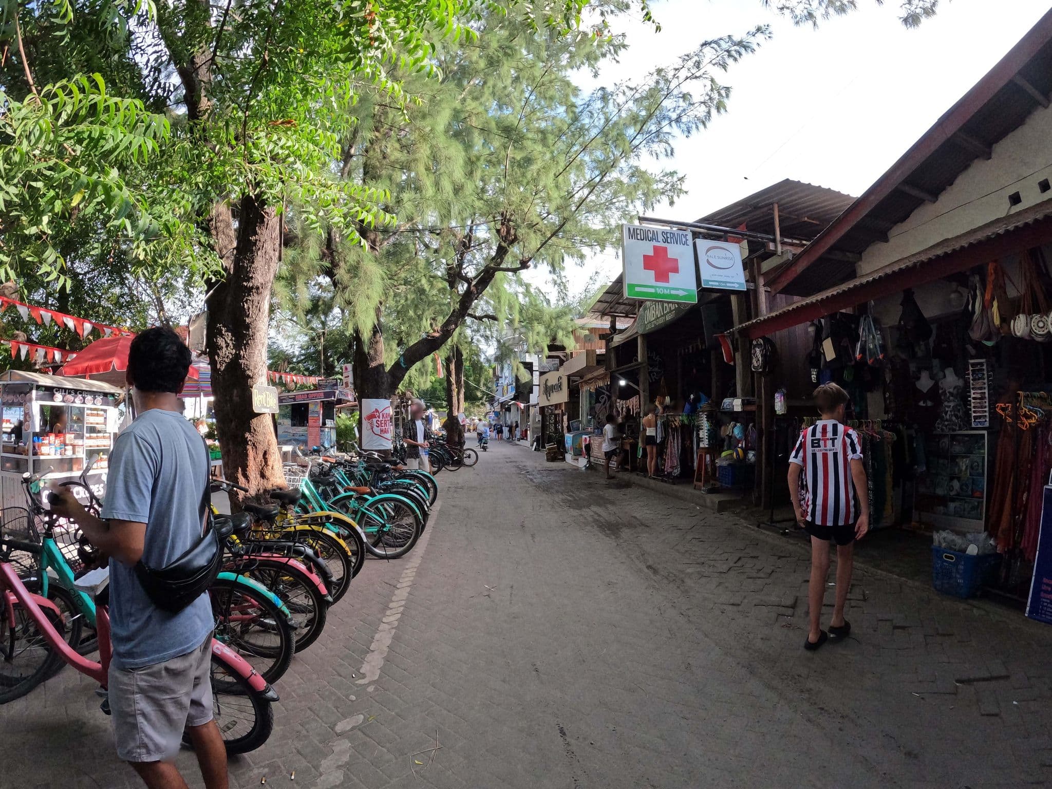 Street view near Emalia Homestay, Gili Trawangan
