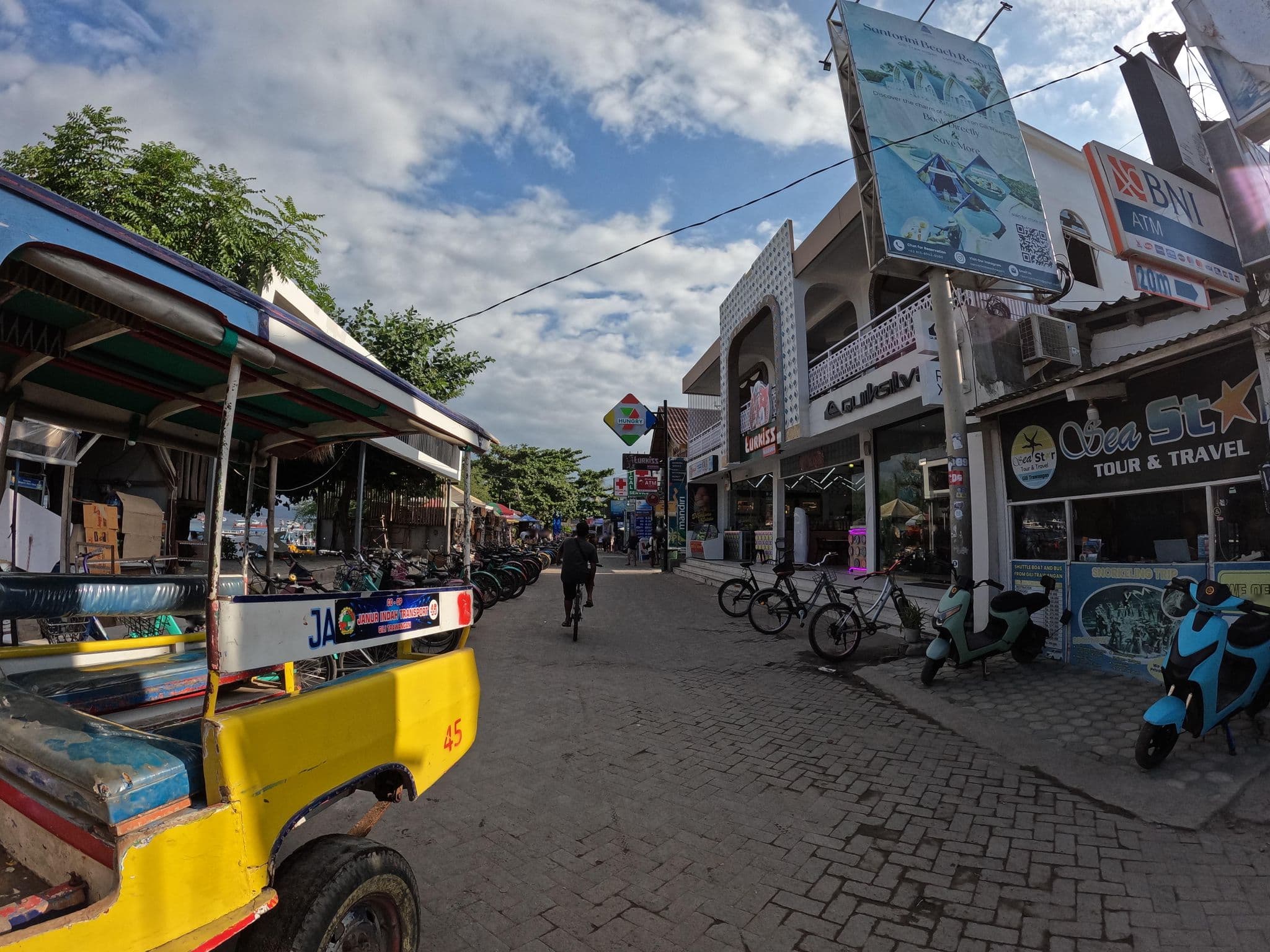 Street view near Gili T Resort, Gili Trawangan