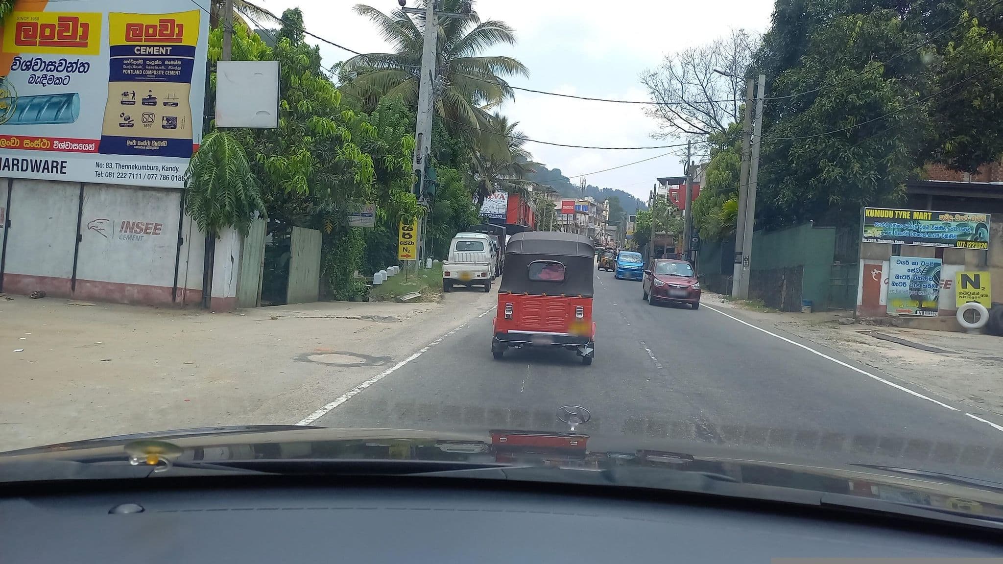 Street view near Deerpoint Holiday Bungalow, Kandy — © anuradhabr (CC BY-SA · Mapillary)