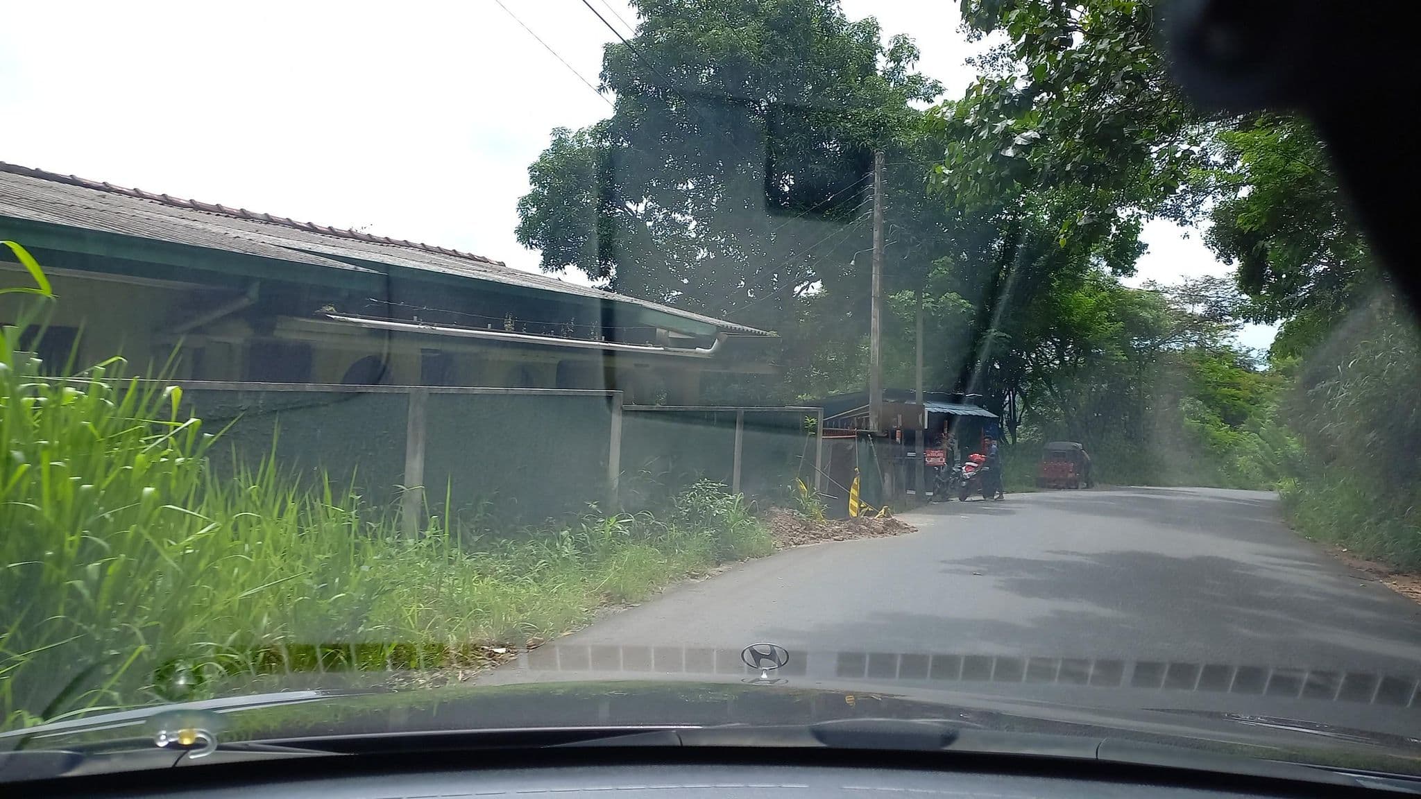Street view near Ceycrest Bungalow, Kandy — © anuradhabr (CC BY-SA · Mapillary)