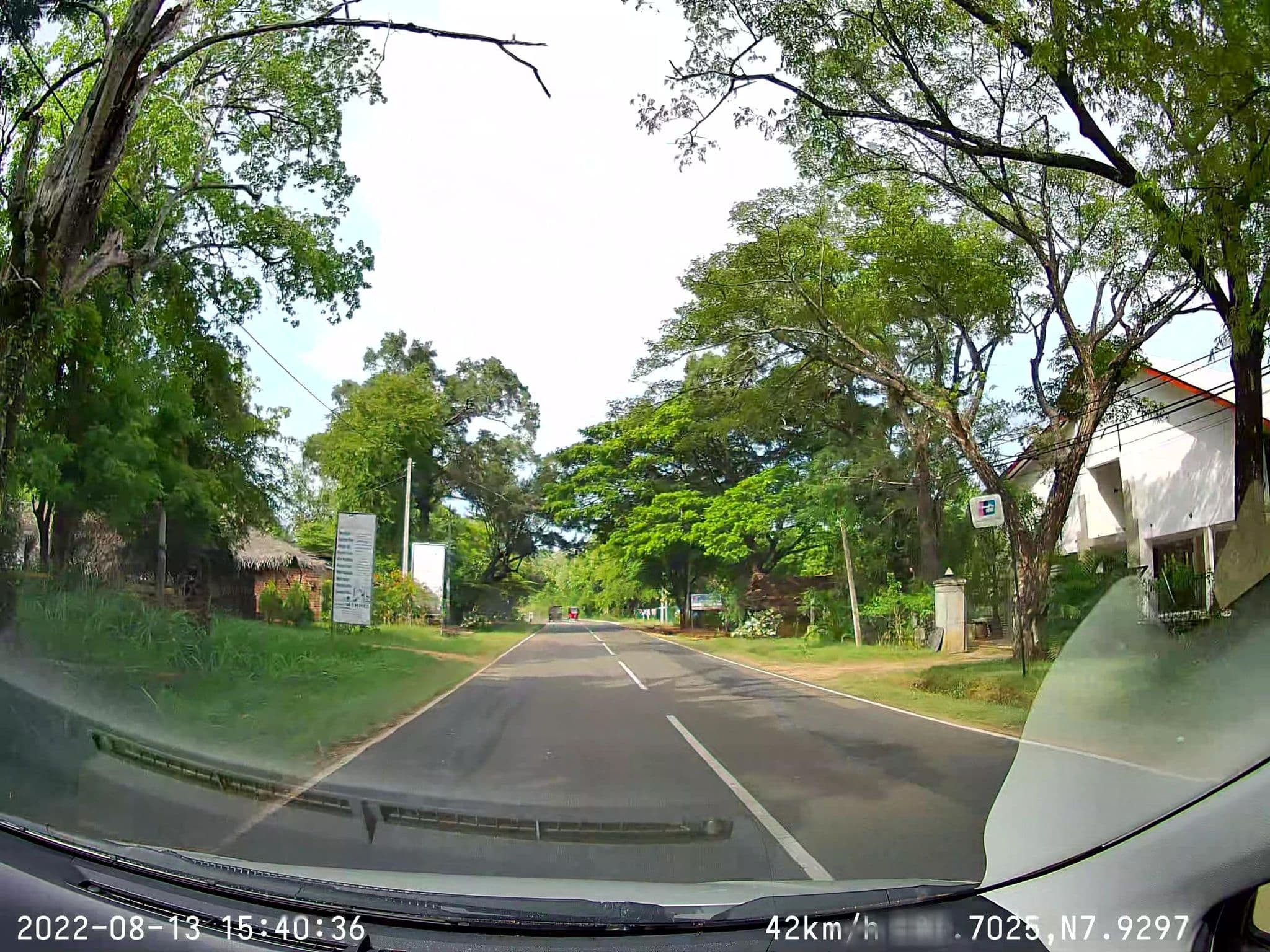 Street view near Lario Resort, Sigiriya — © sahanbsb (CC BY-SA · Mapillary)