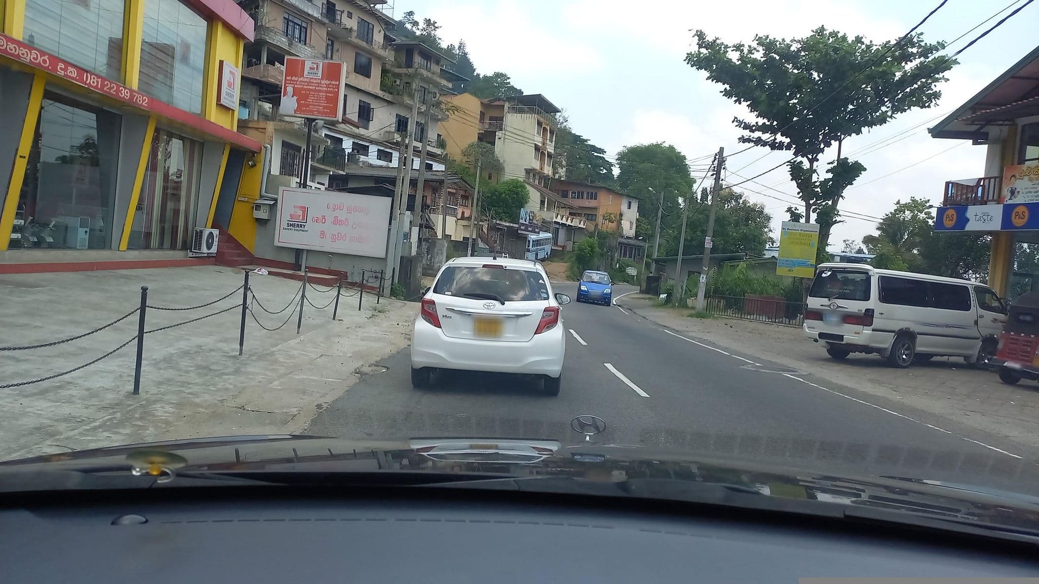 Street view near Senkada Rest, Kandy — © anuradhabr (CC BY-SA · Mapillary)