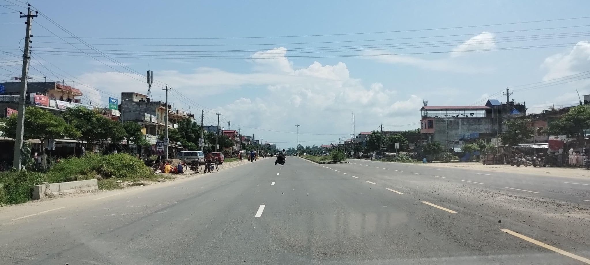 Street view near Hotel Indreni, Gulariyā — © olily (CC BY-SA · Mapillary)