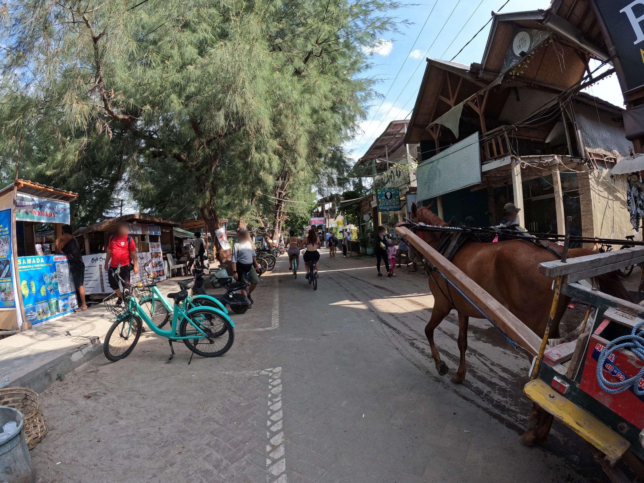 Street view near The Yoga Garden, Gili Trawangan