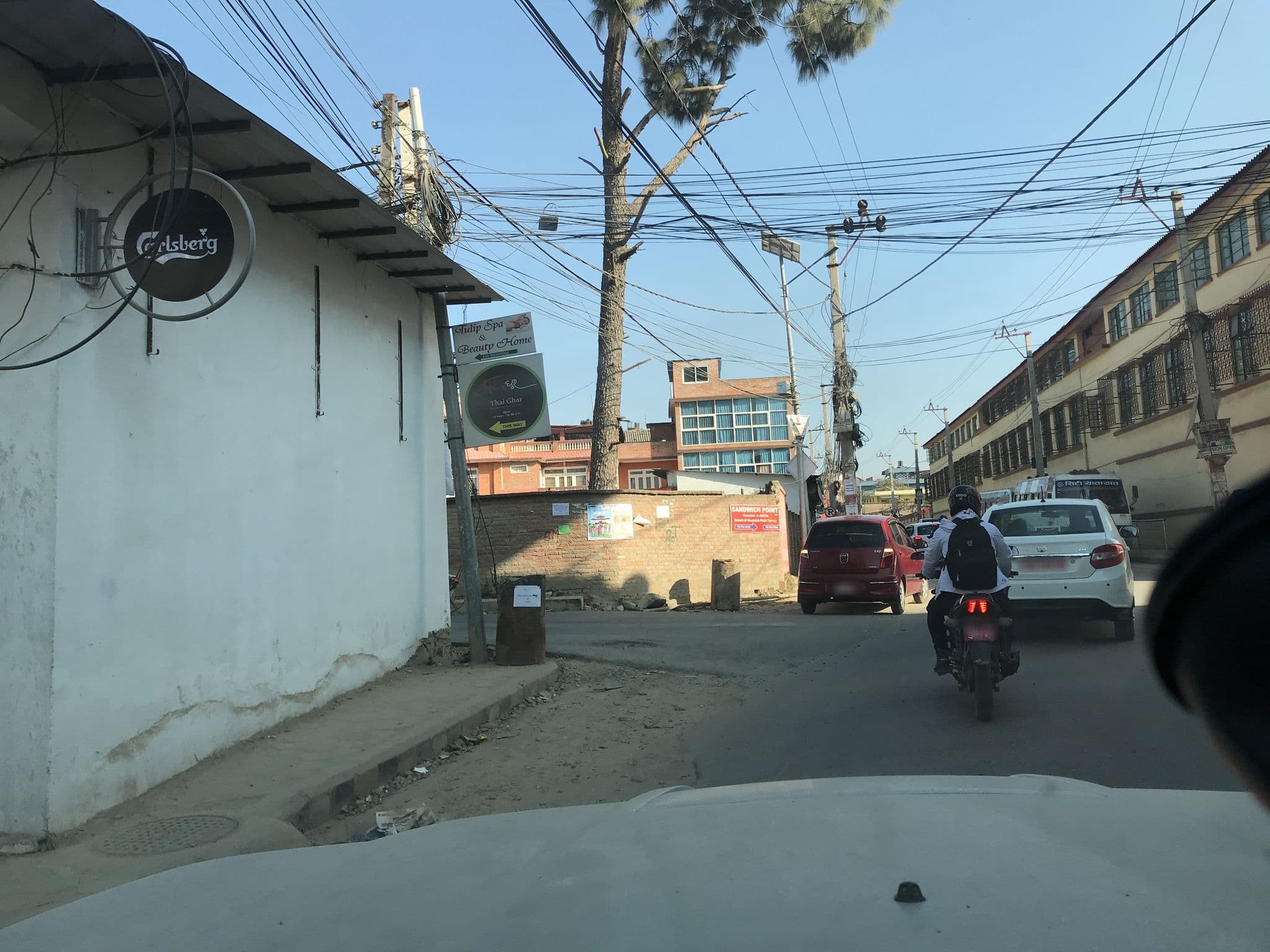 Street view near Vivanta Kathmandu, Pātan — © leepathways (CC BY-SA · Mapillary)