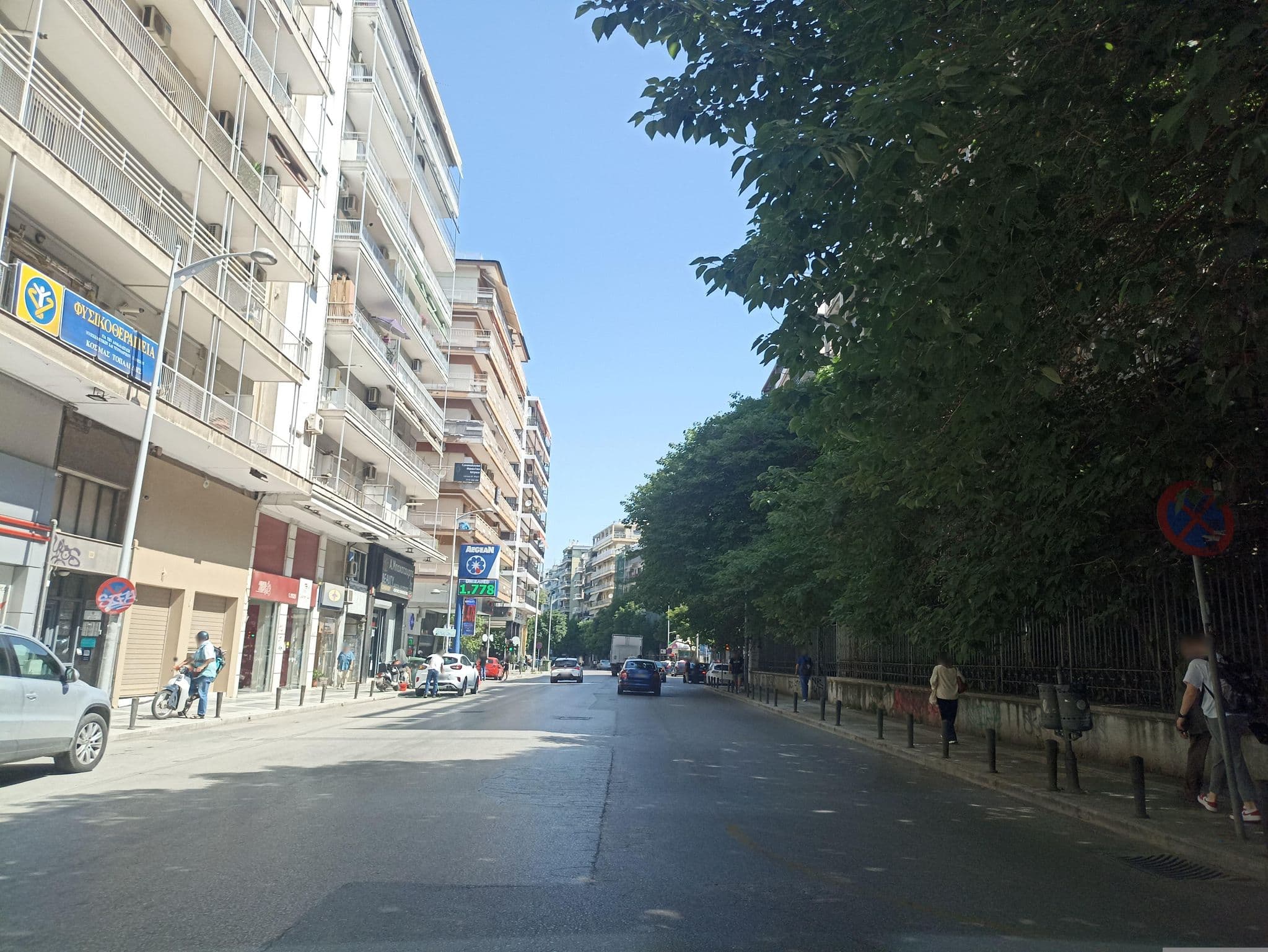 Street view near Metropolitan Hotel Thessaloniki, Triandría — © geraki (CC BY-SA · Mapillary)