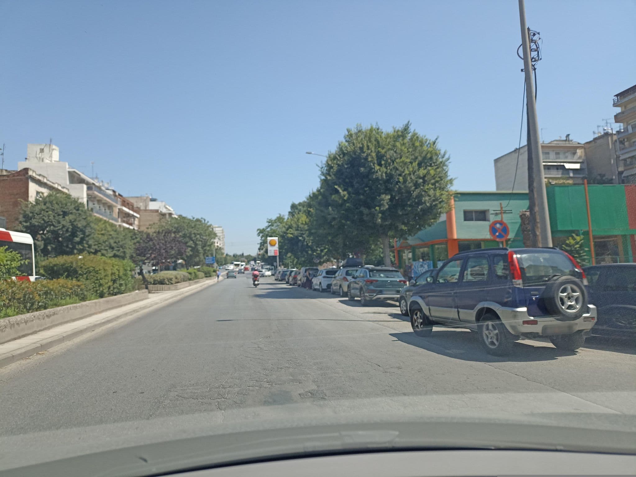 Street view near Anatolia Hotel, Thessaloníki — © geraki (CC BY-SA · Mapillary)