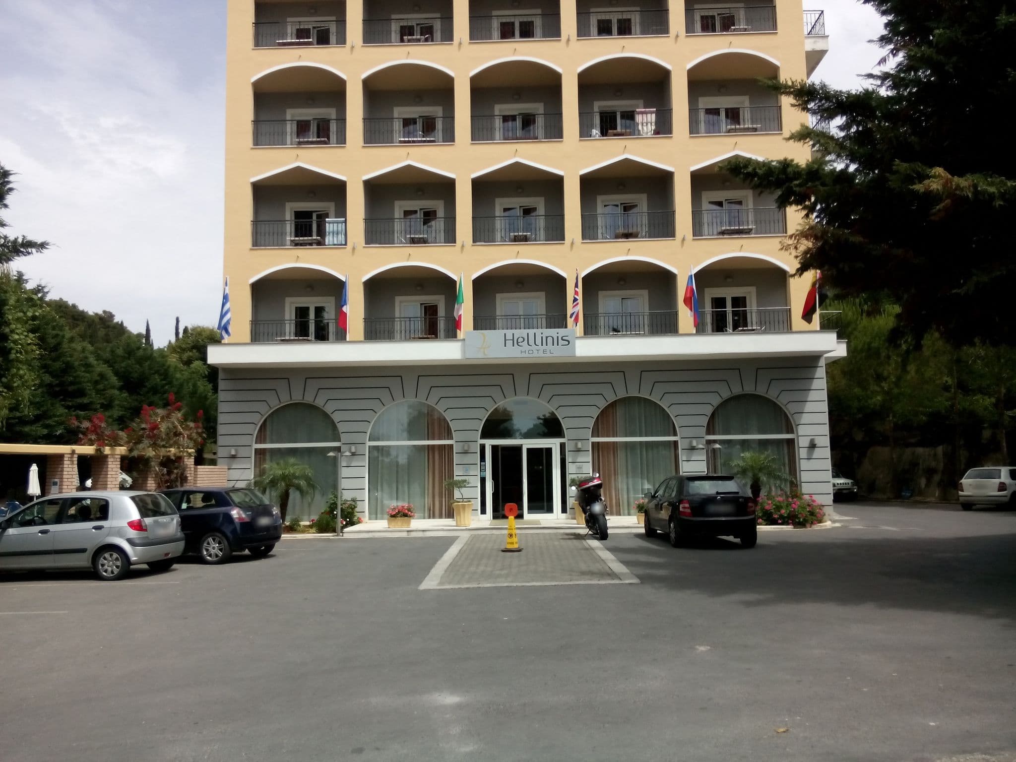 Street view near Corfu Hellinis Hotel, Kanáli — © alesarrett (CC BY-SA · Mapillary)