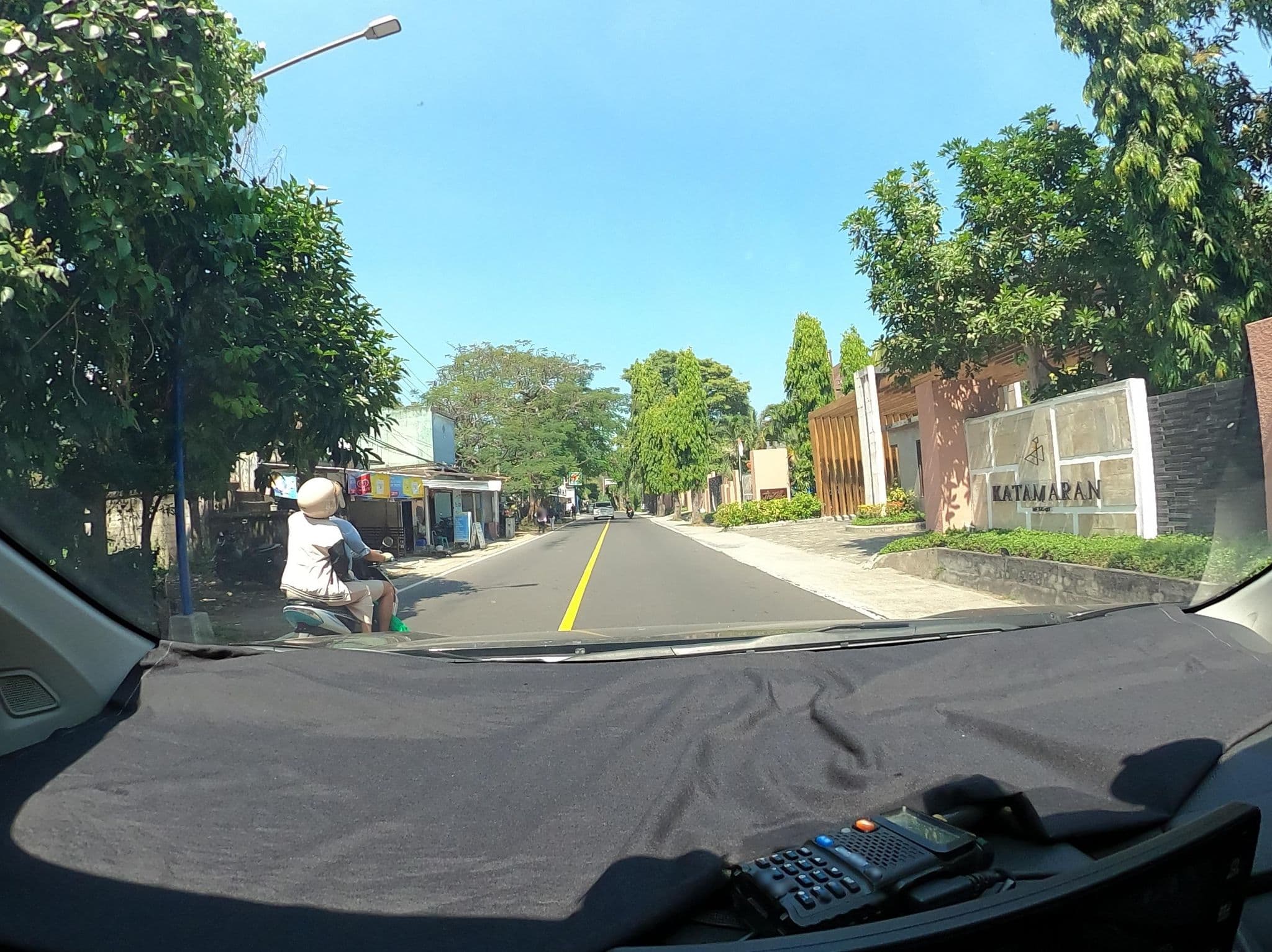 Street view near Casa del Sol, Senggigi