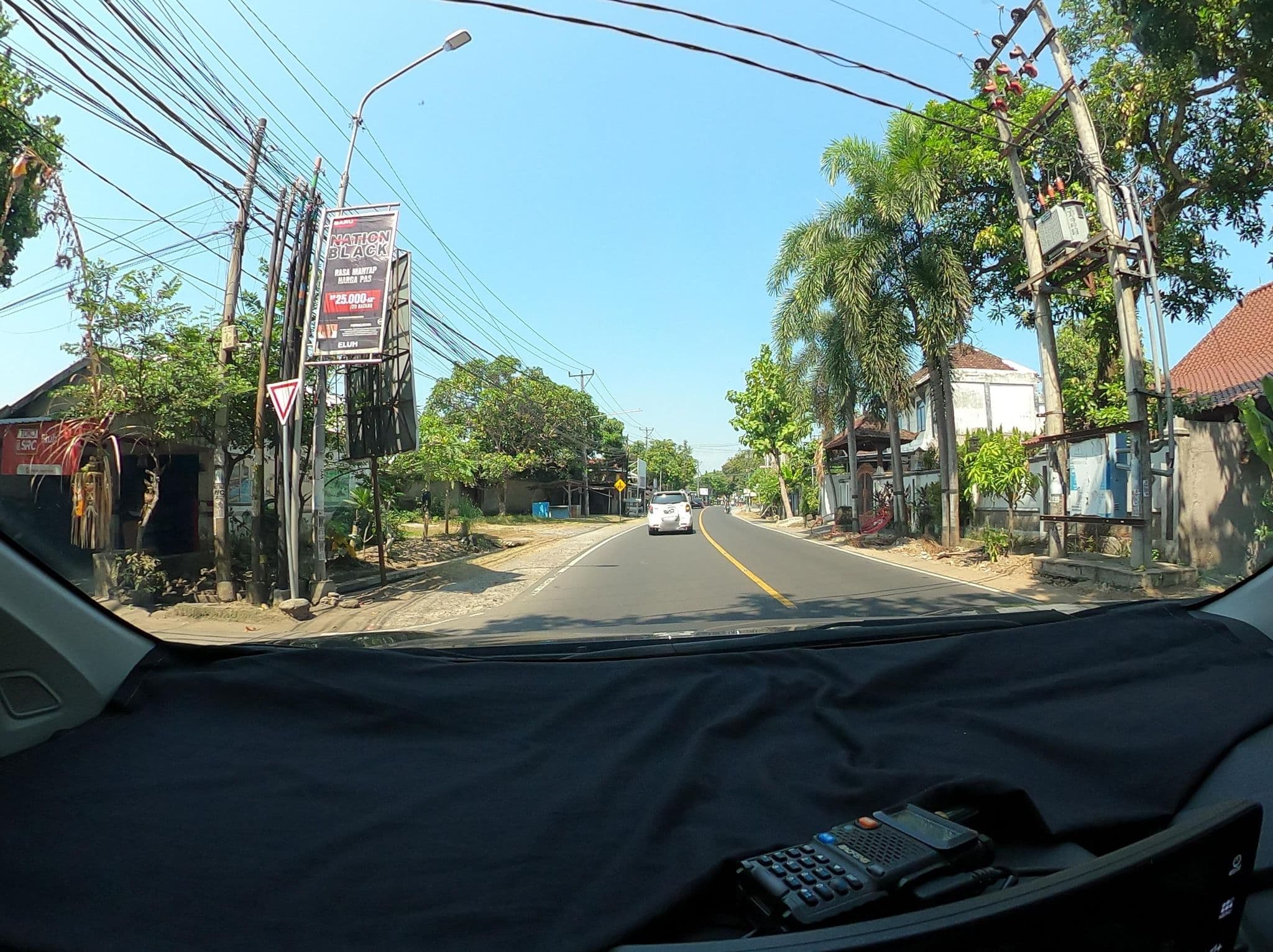 Street view near De' Bale, Senggigi