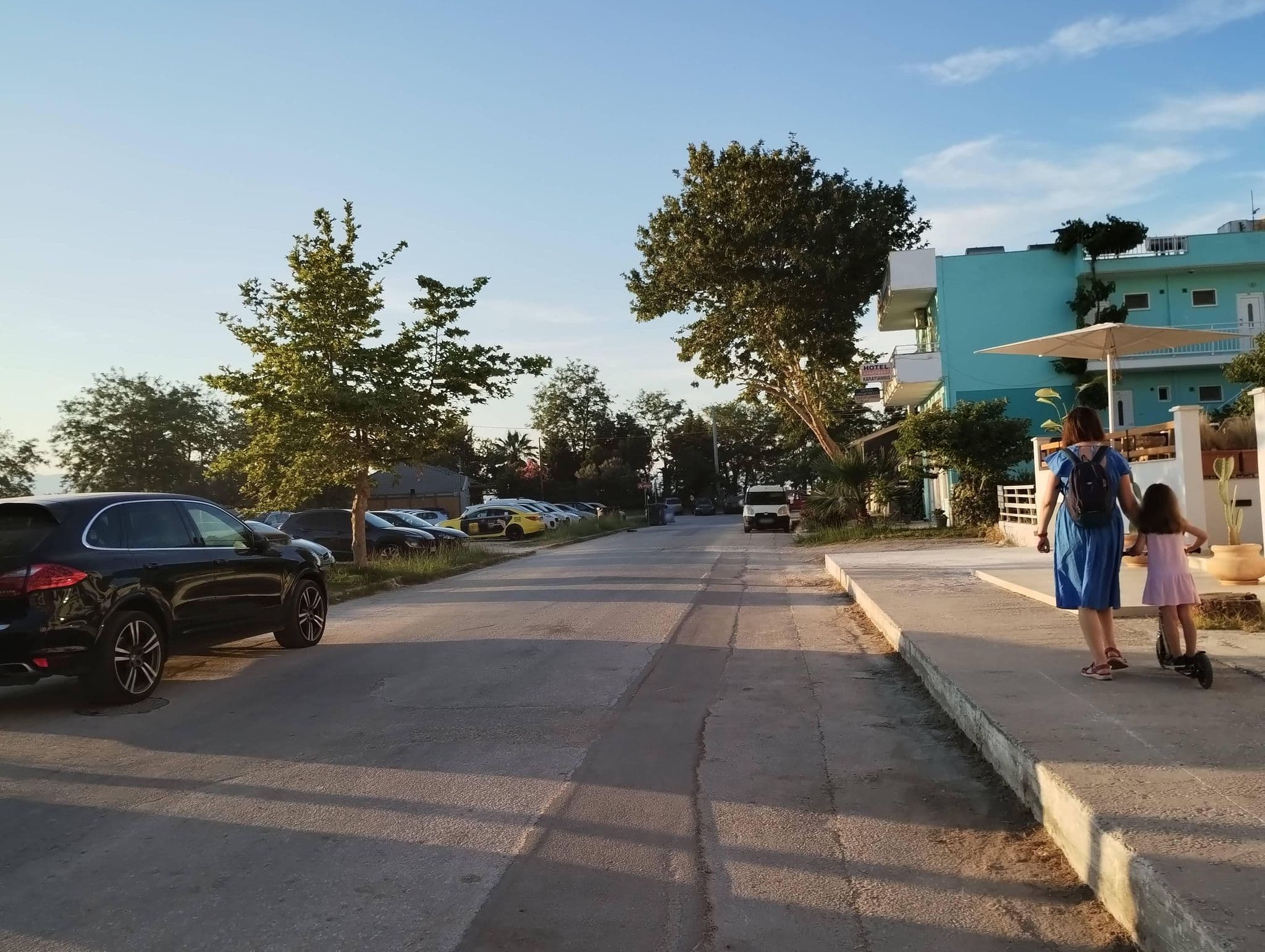 Street view near Kalani Residence, Keramotí — © batvanyu (CC BY-SA · Mapillary)