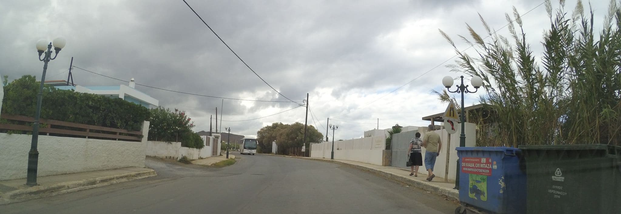 Street view near Golden Grain Beachfront Suites, Kokkíni Cháni — © teddy73 (CC BY-SA · Mapillary)