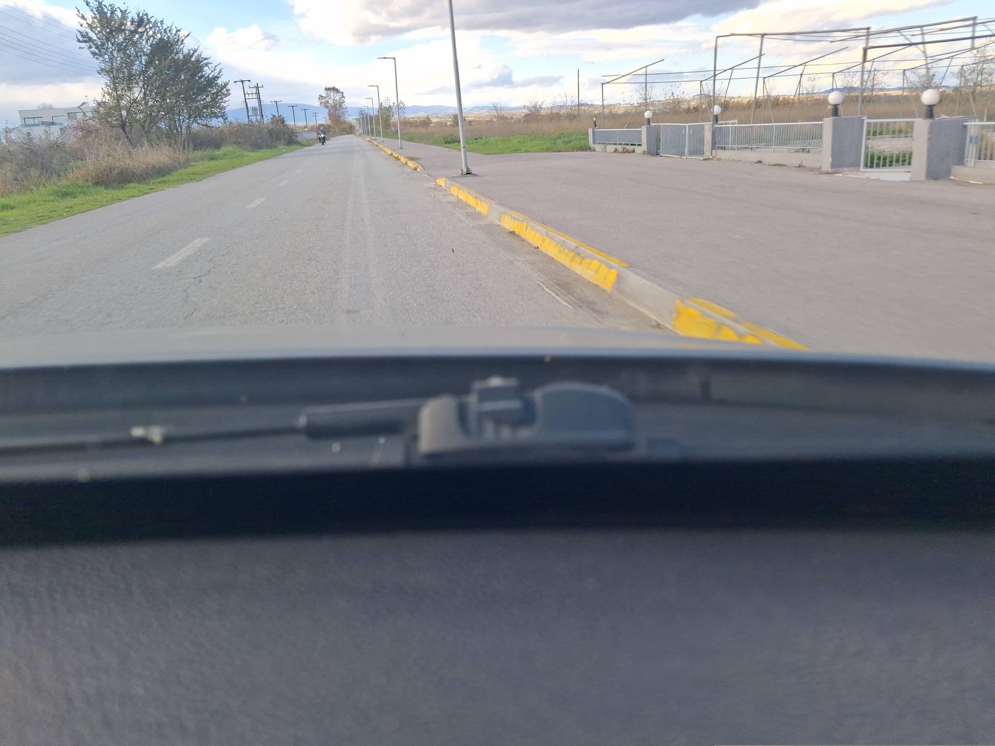 Street view near Hotel Europa, Korinós — © karitsa_street_view2 (CC BY-SA · Mapillary)