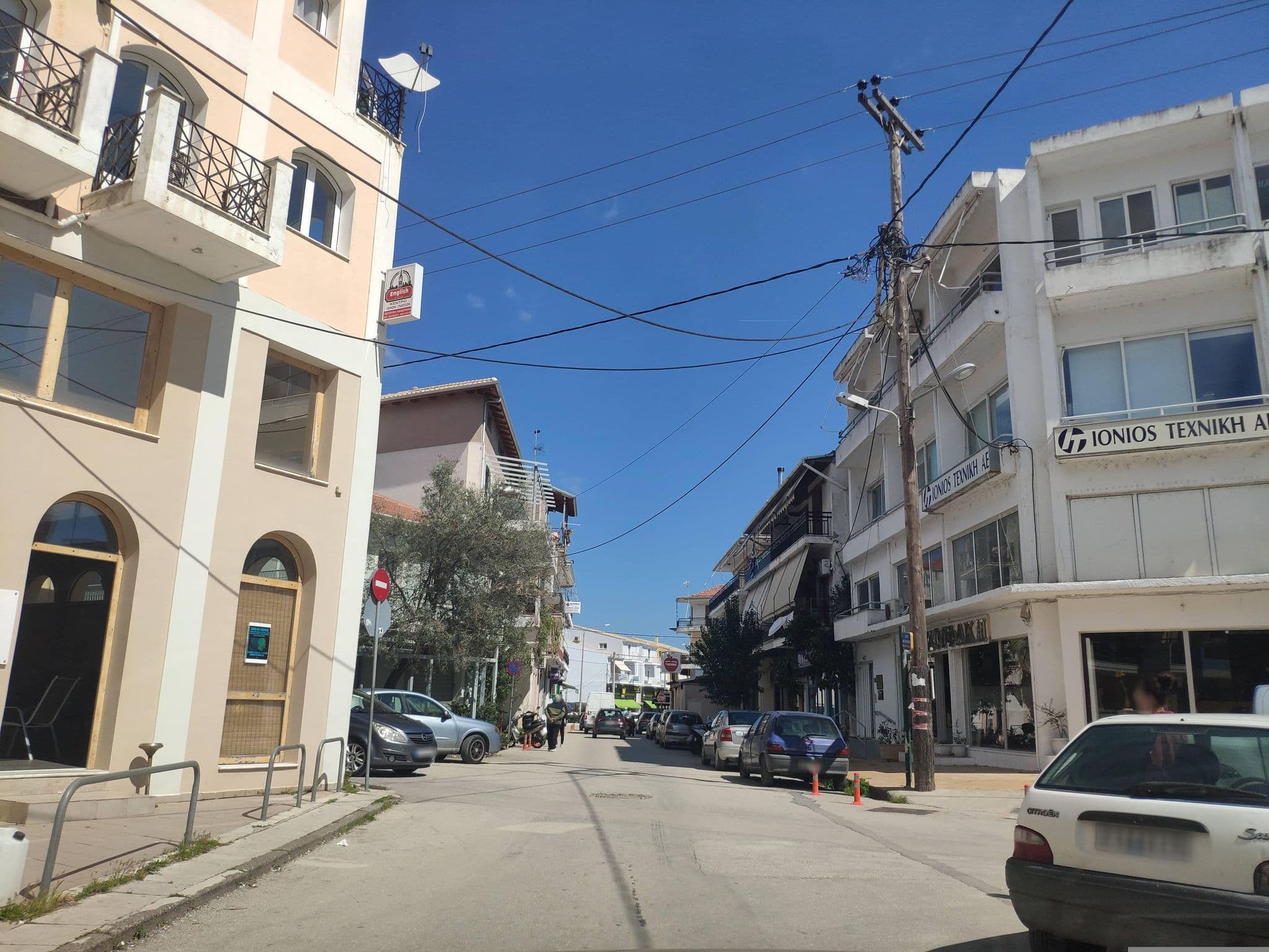 Street view near Townhouse hotel, Lefkáda — © pppetros (CC BY-SA · Mapillary)