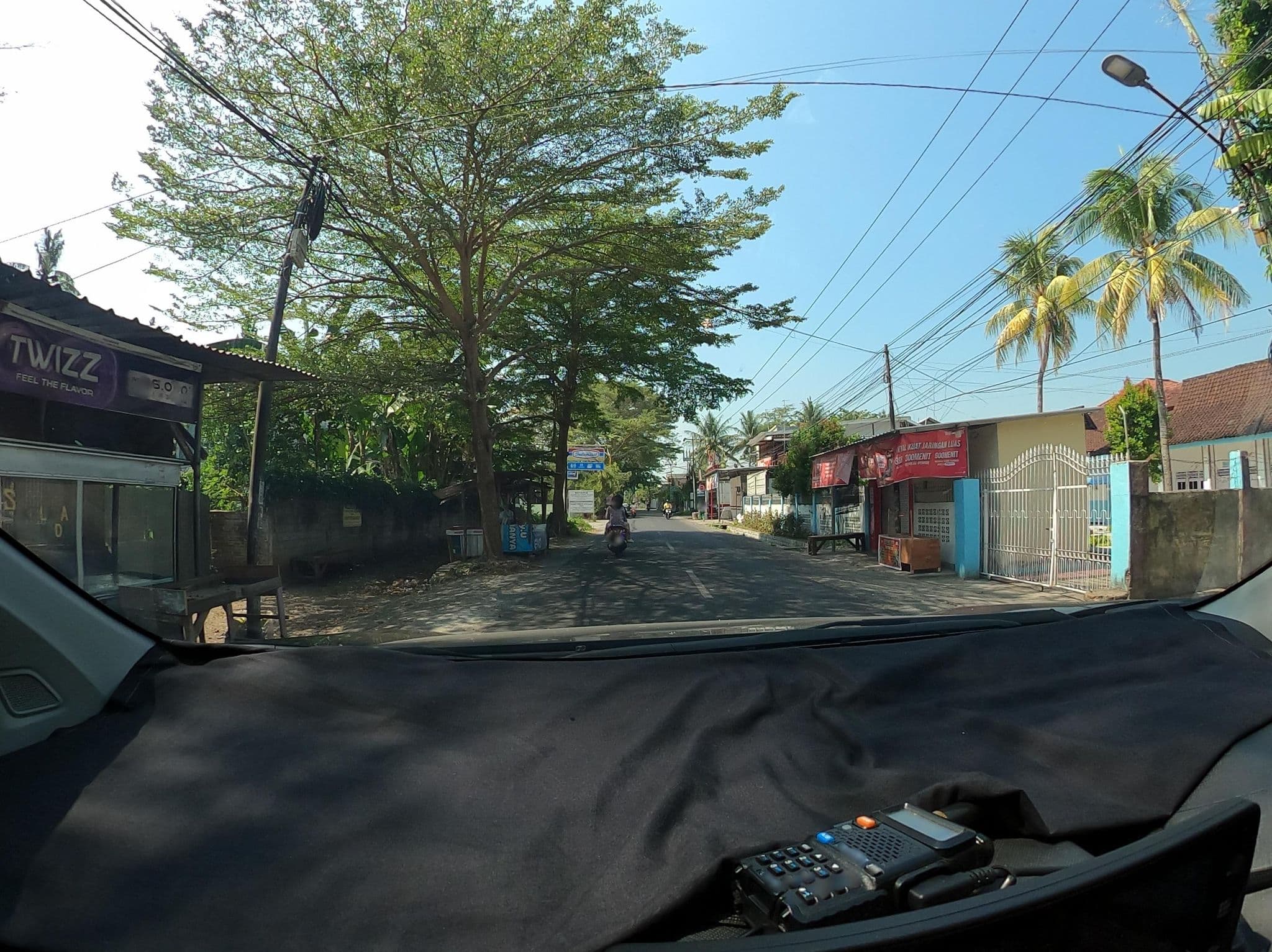 Street view near Mandalika Homestay, Mataram