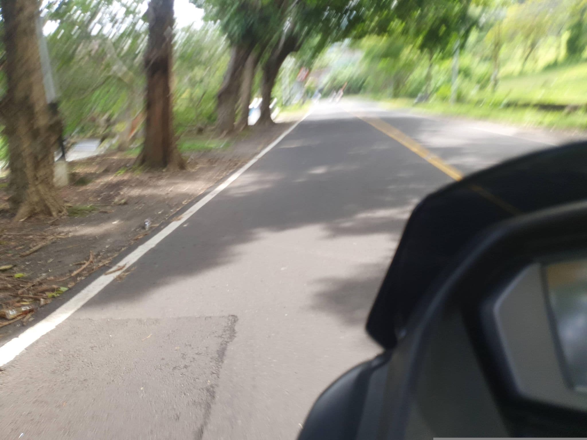 Street view near Pacific Beach Hotel, Senggigi
