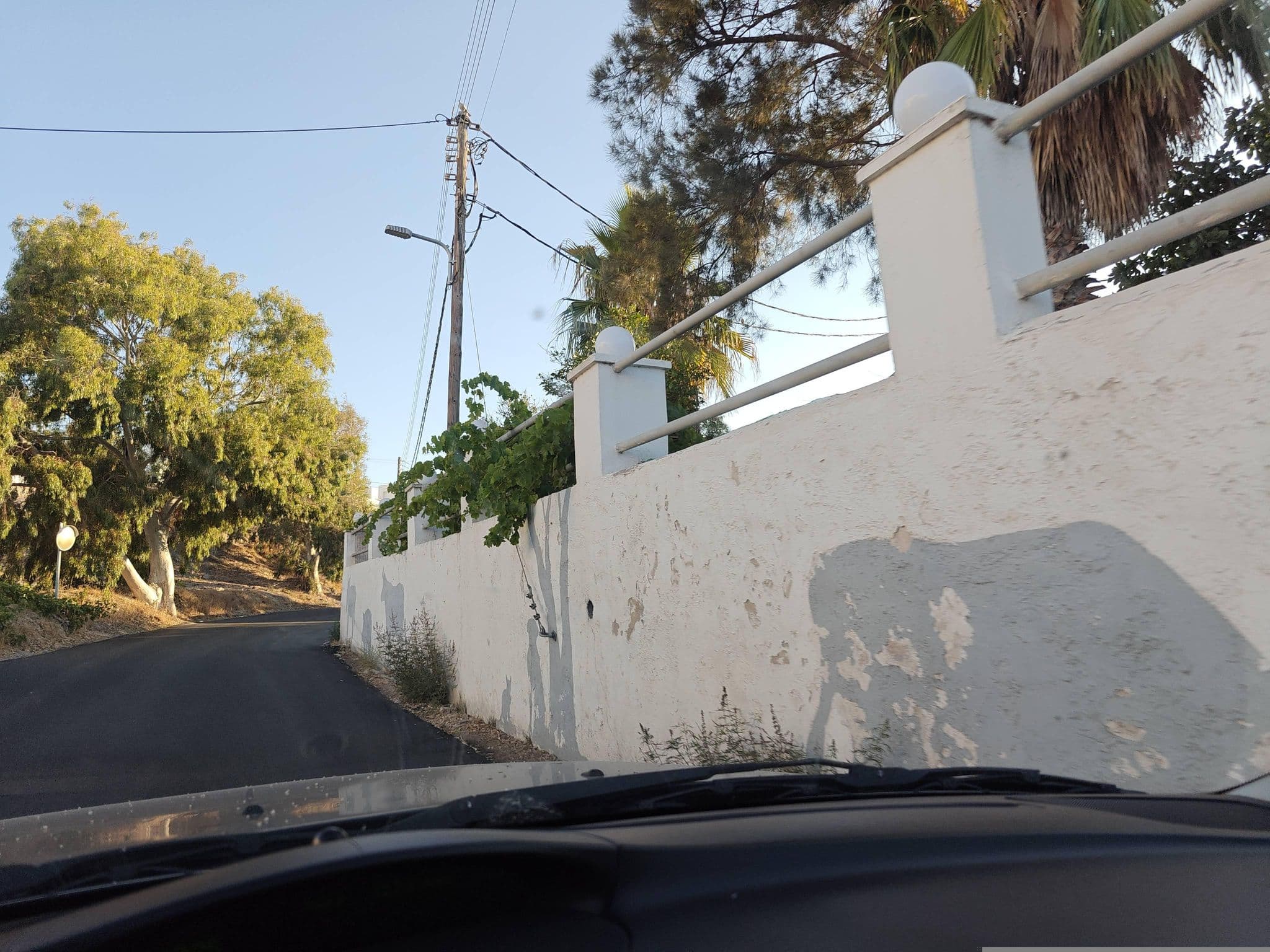 Street view near Arlene Suites, Mesariá — © grkpete (CC BY-SA · Mapillary)