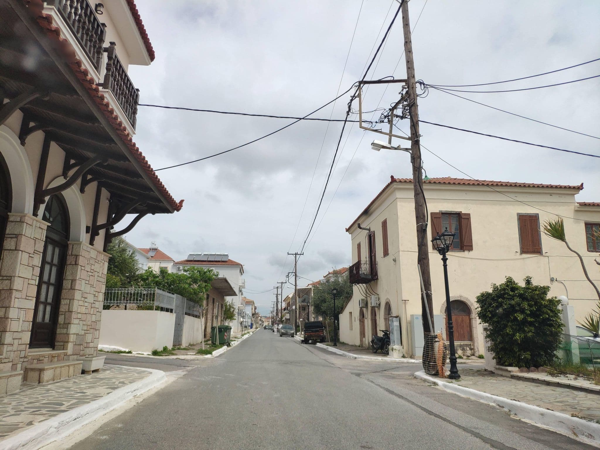 Street view near Augusta Methoni Hotel, Methóni — © pppetros (CC BY-SA · Mapillary)