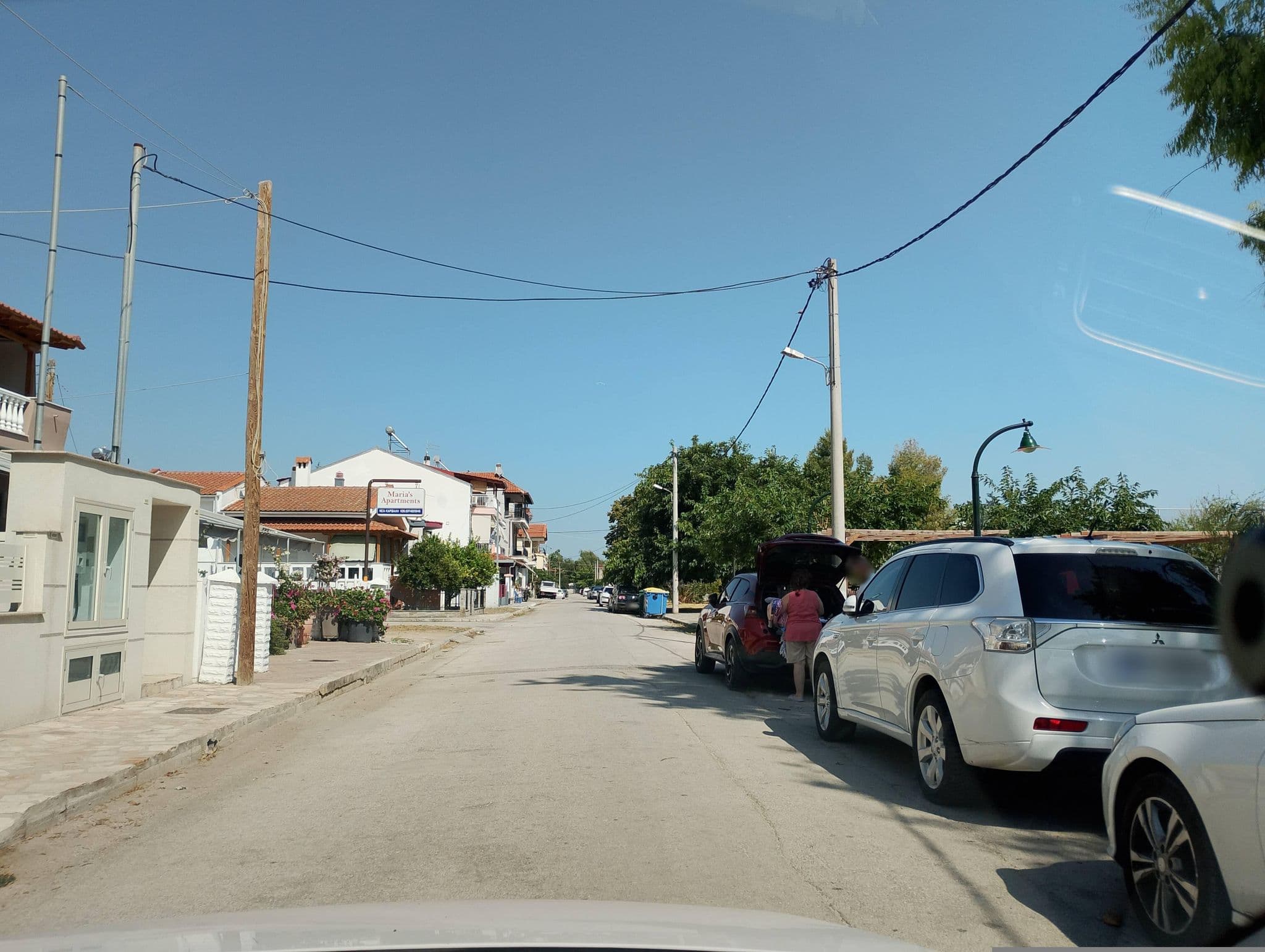 Street view near Aelia Seaside Luxury Suites, Néa Karváli — © George_210 (CC BY-SA · Mapillary)