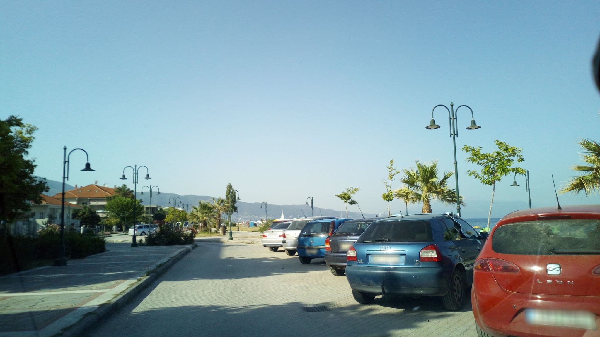 Street view near Villa unbelposto, Néa Vrasná — © skarmoutsosv (CC BY-SA · Mapillary)
