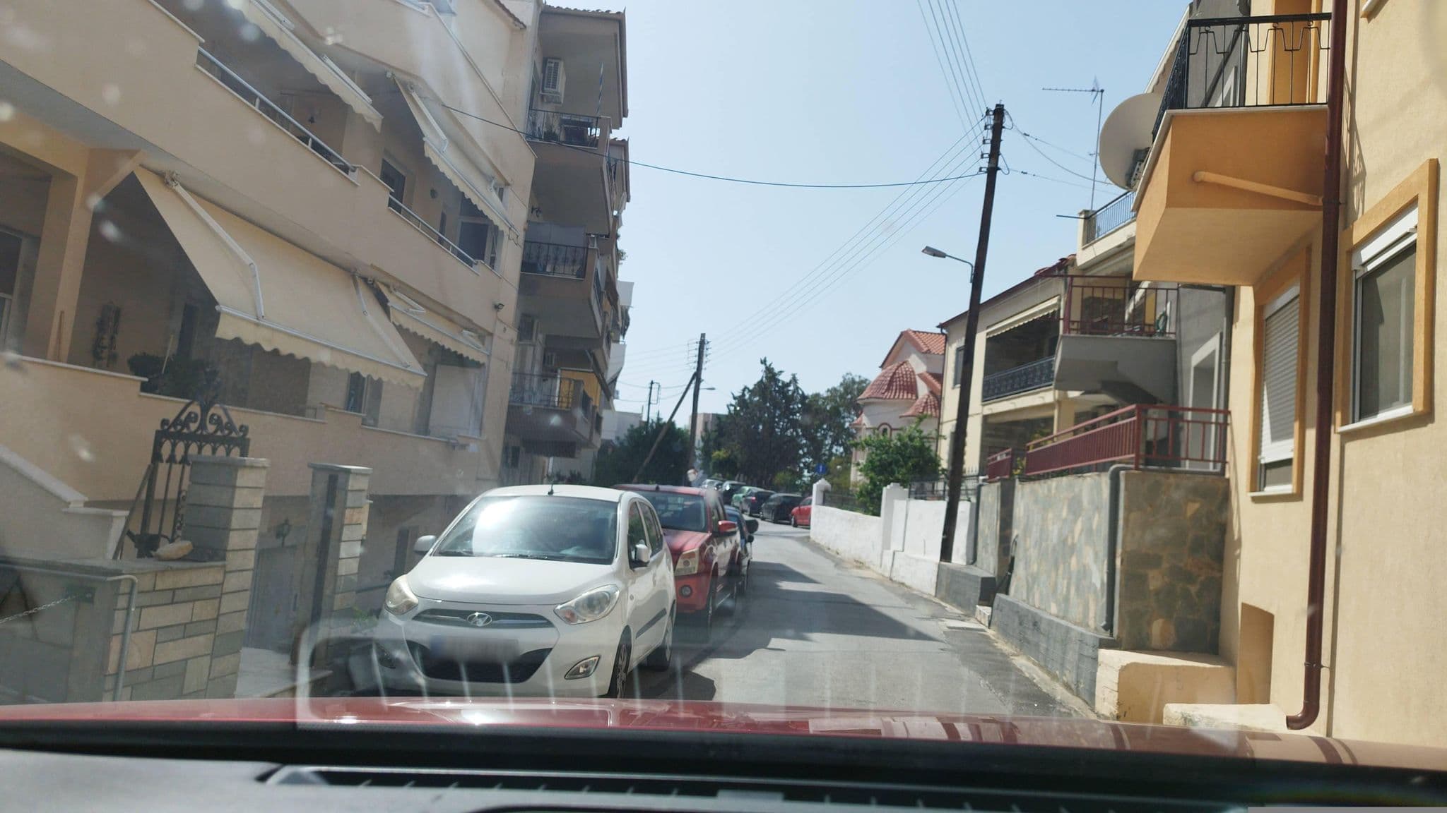 Street view near Mavili luxury apartments, Kavála — © neau (CC BY-SA · Mapillary)